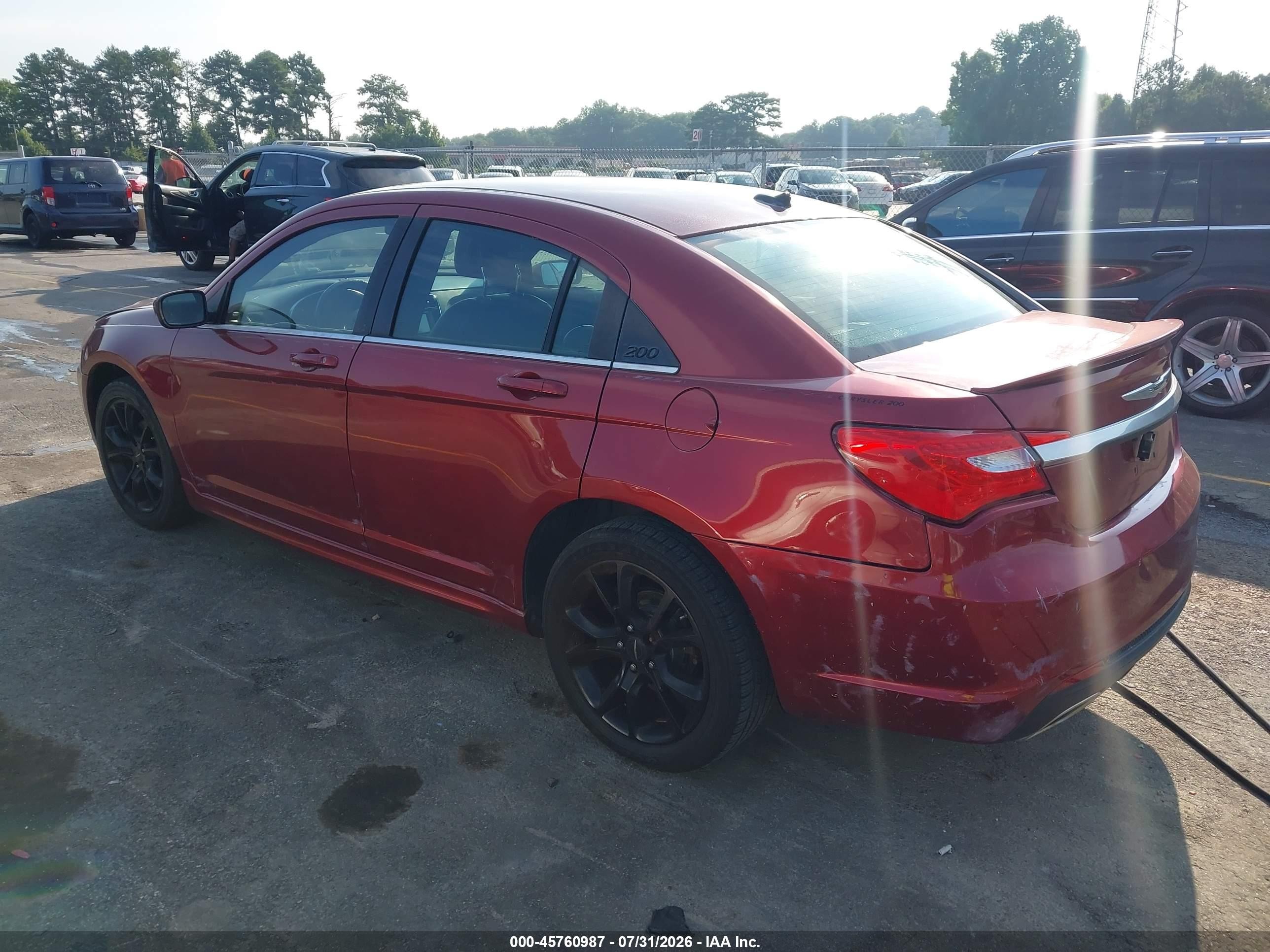 2014 Chrysler 200 Limited Red vin: 1C3CCBCG8EN176785