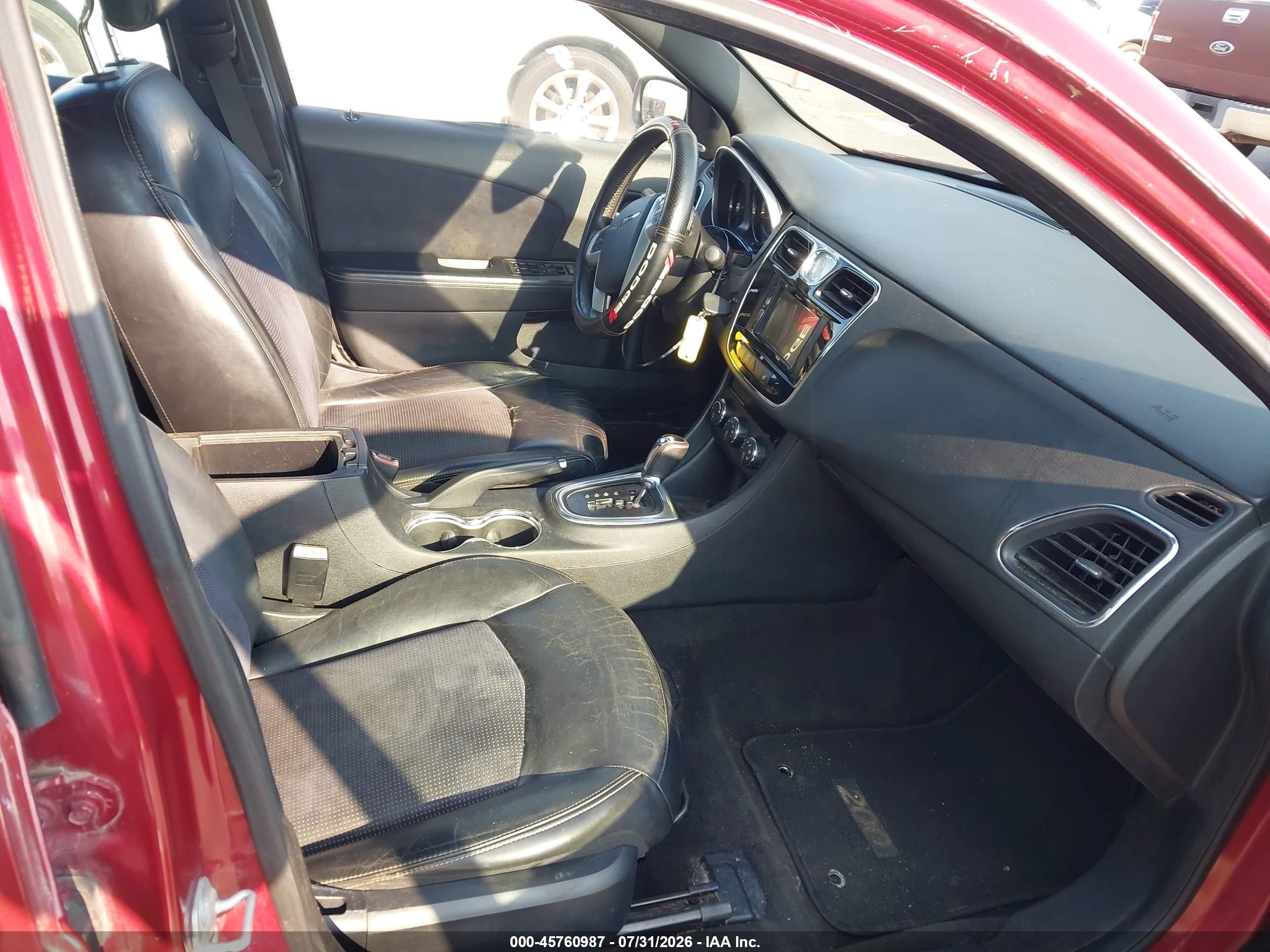 2014 Chrysler 200 Limited Red vin: 1C3CCBCG8EN176785
