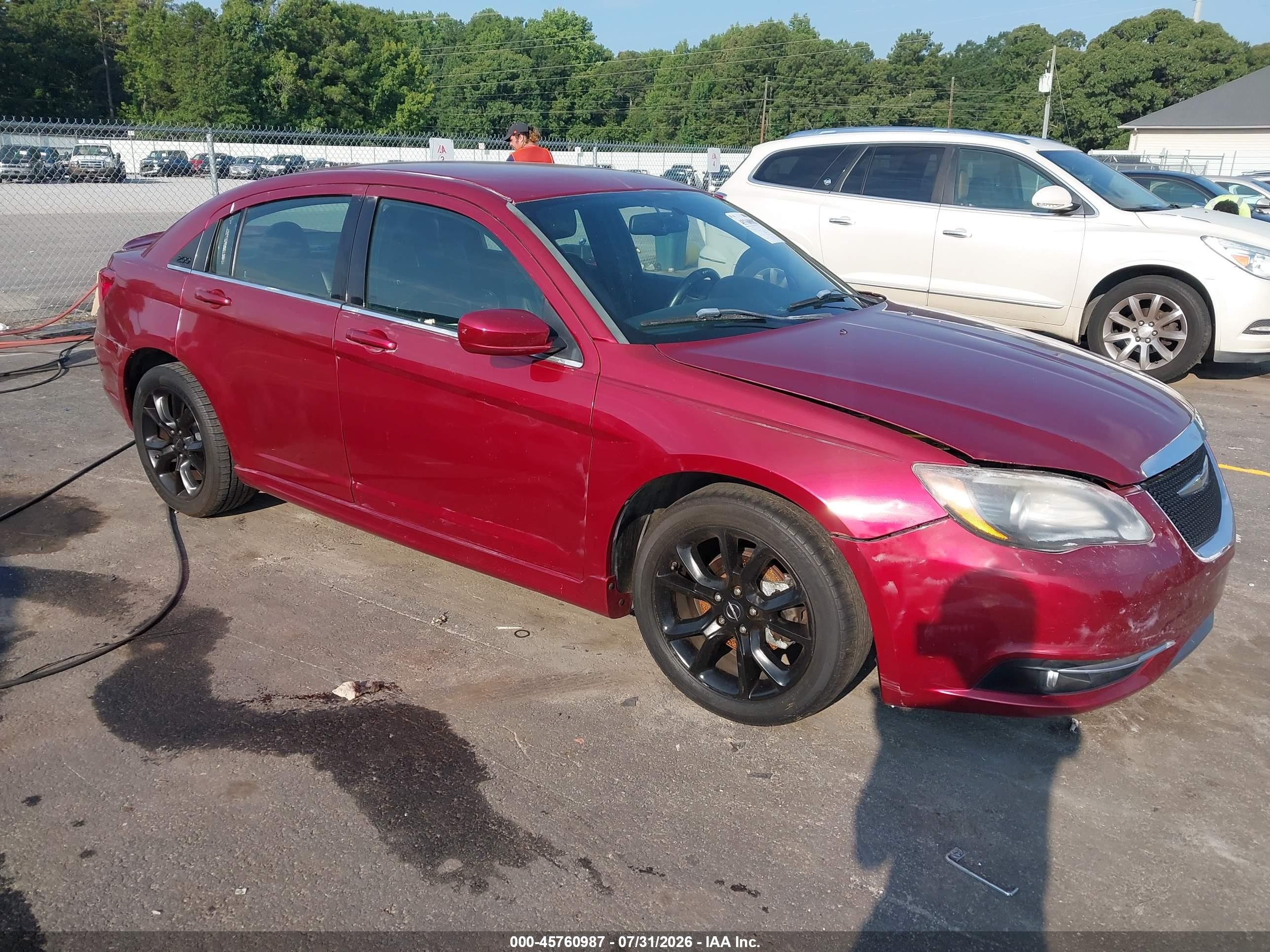 2014 Chrysler 200 Limited Red vin: 1C3CCBCG8EN176785