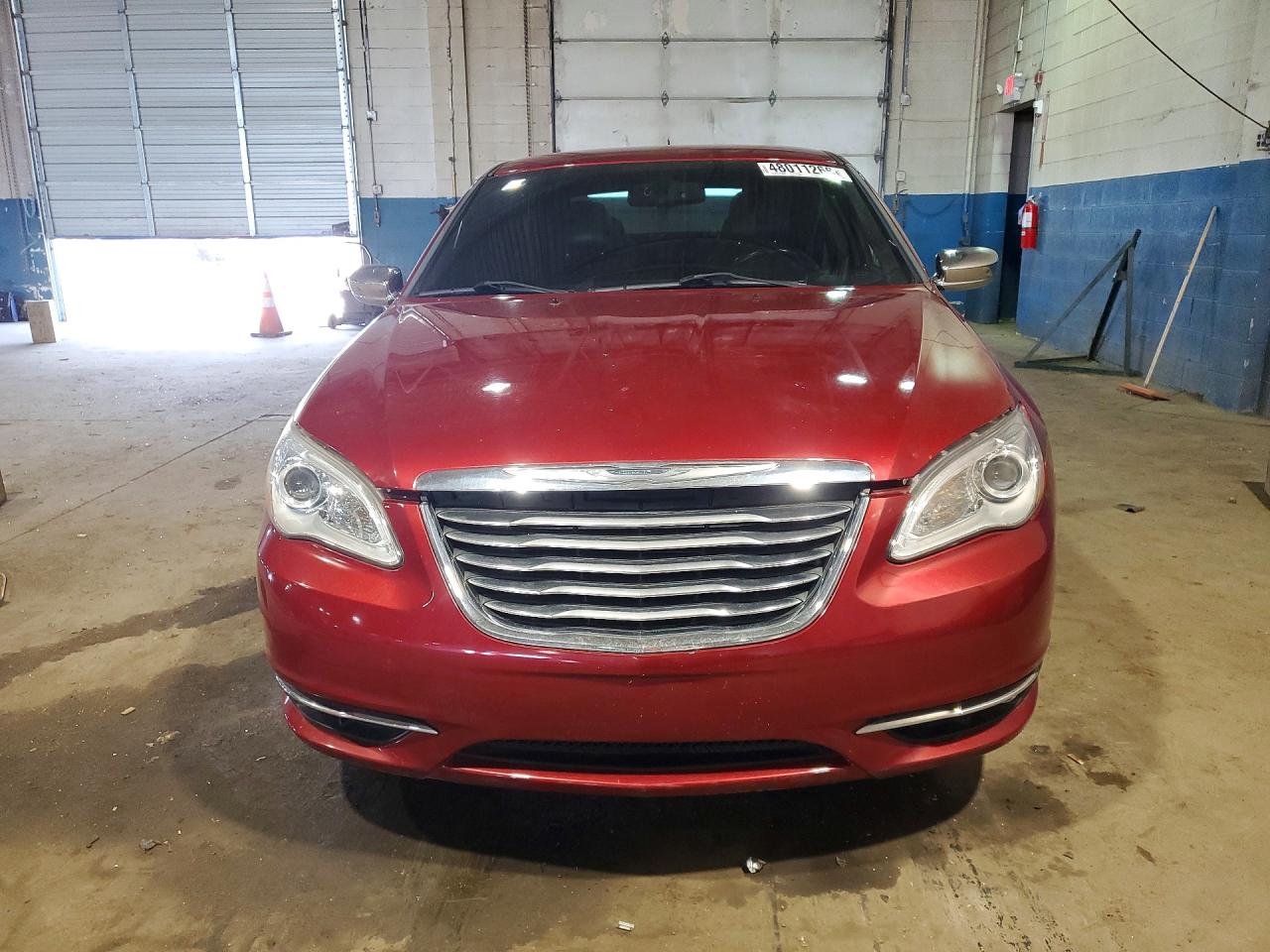 2014 Chrysler 200 Limited Red vin: 1C3CCBCG8EN179380