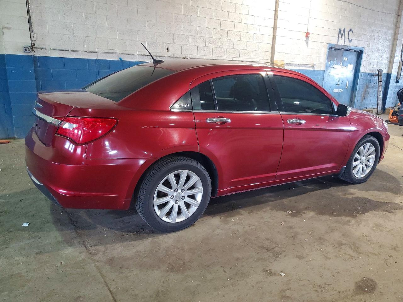 2014 Chrysler 200 Limited Red vin: 1C3CCBCG8EN179380