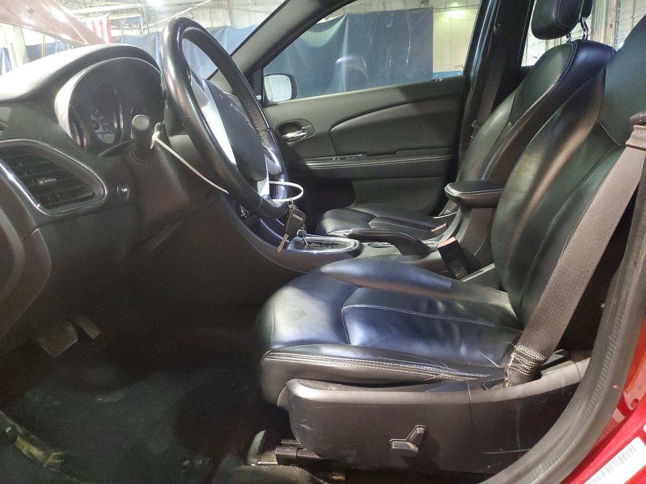 2014 Chrysler 200 Limited Red vin: 1C3CCBCG8EN179380