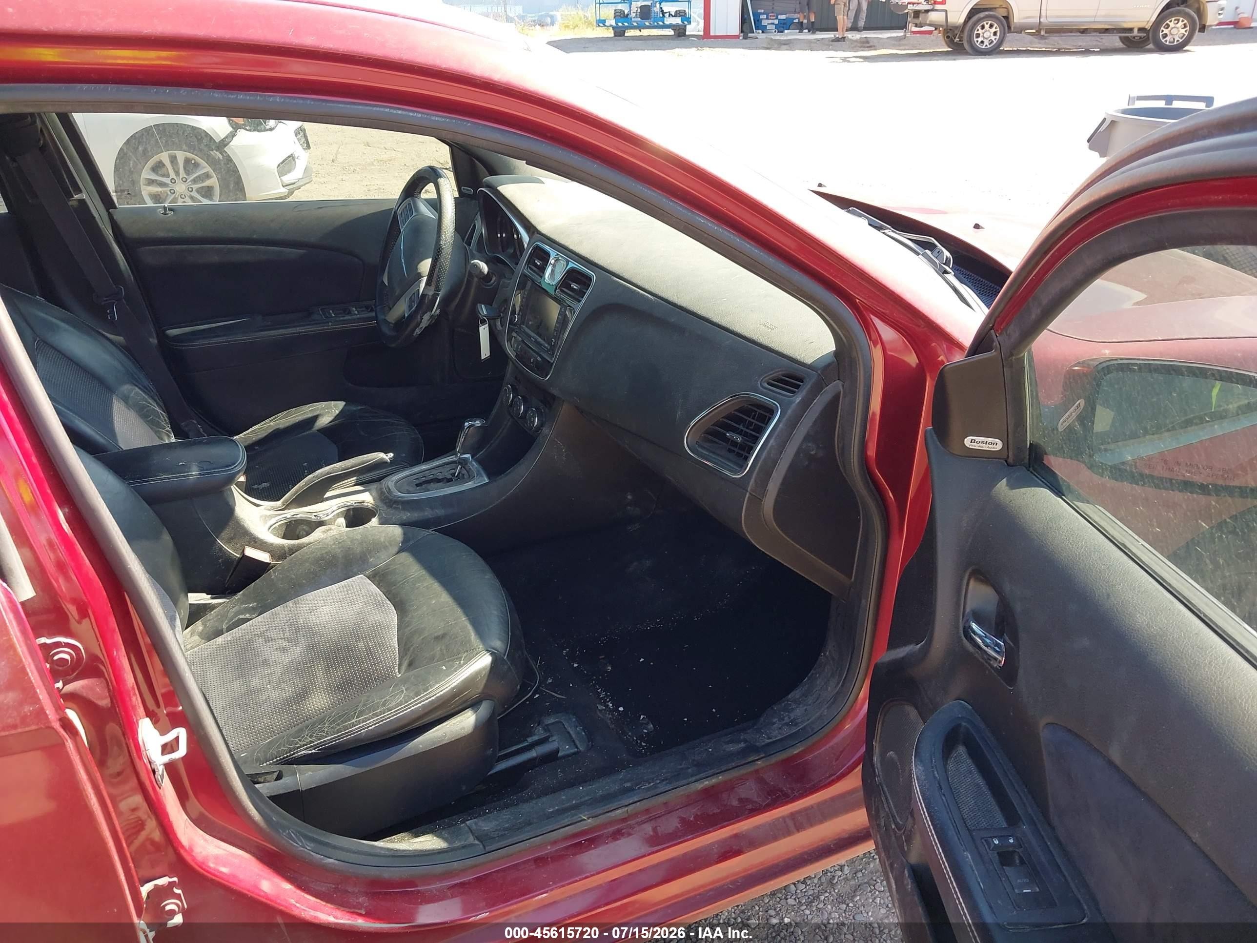 2014 Chrysler 200 Limited Красный vin: 1C3CCBCG8EN198950