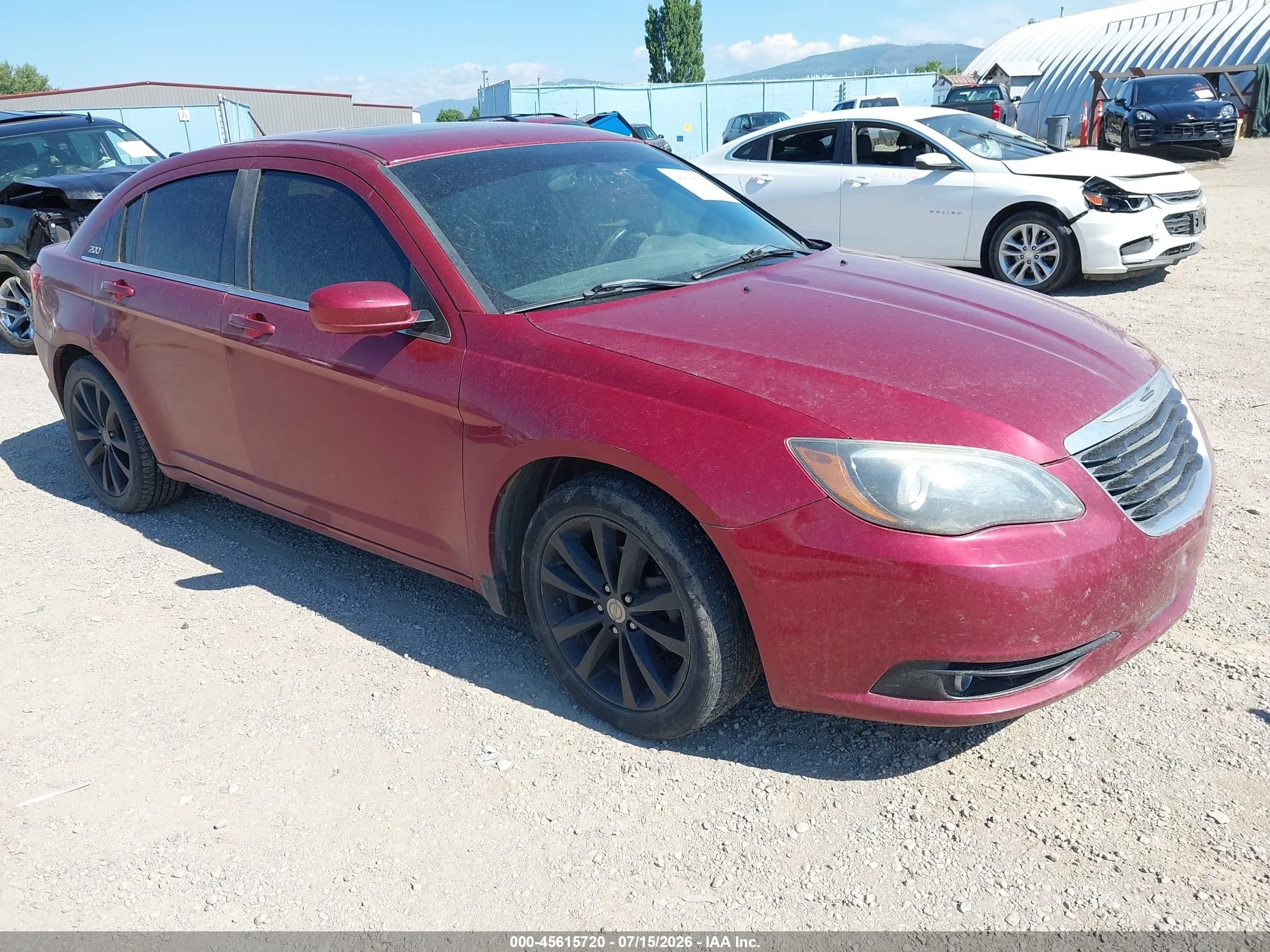 2014 Chrysler 200 Limited Red vin: 1C3CCBCG8EN198950