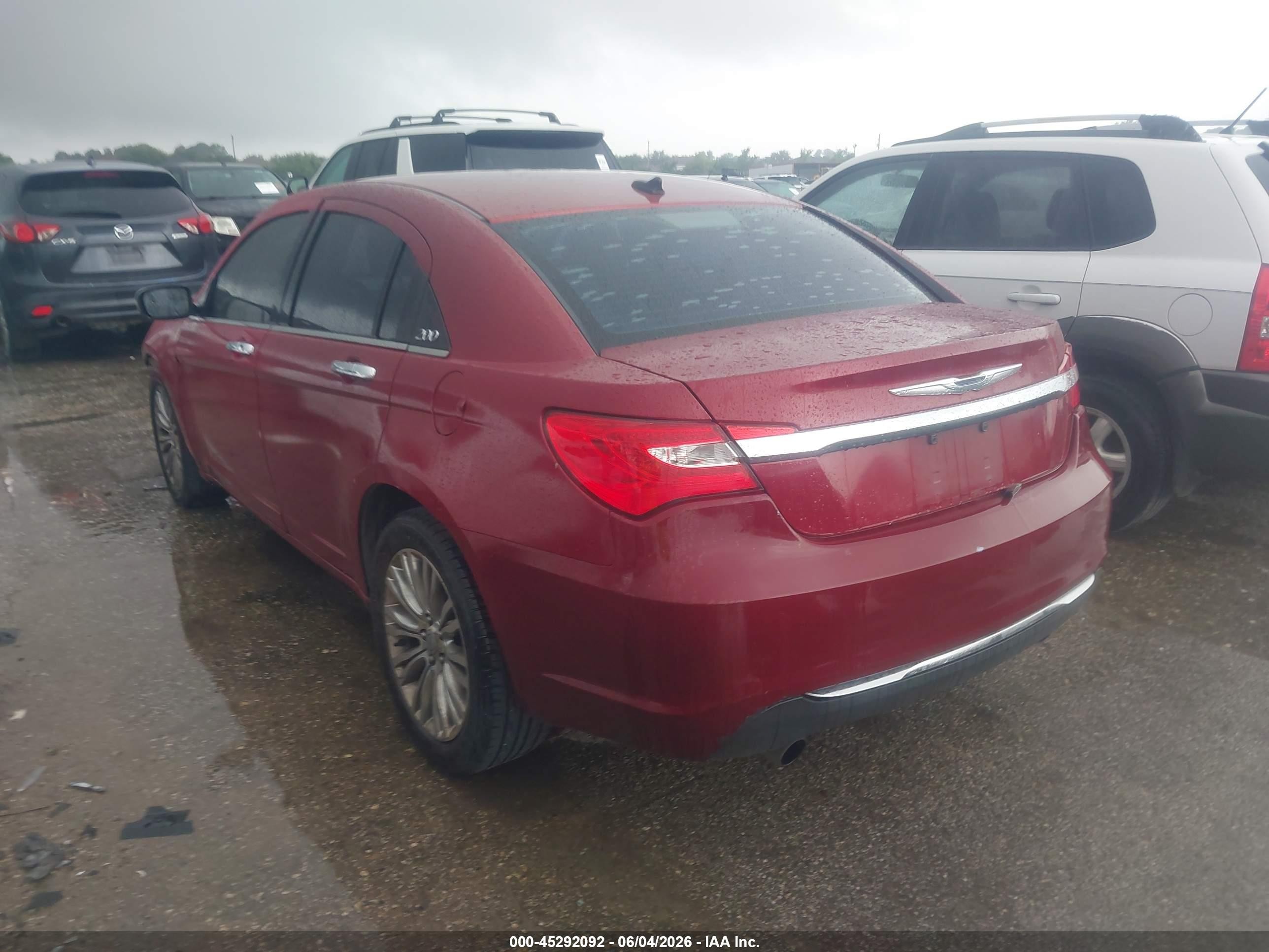 2012 Chrysler 200 Limited Красный vin: 1C3CCBCG9CN307719