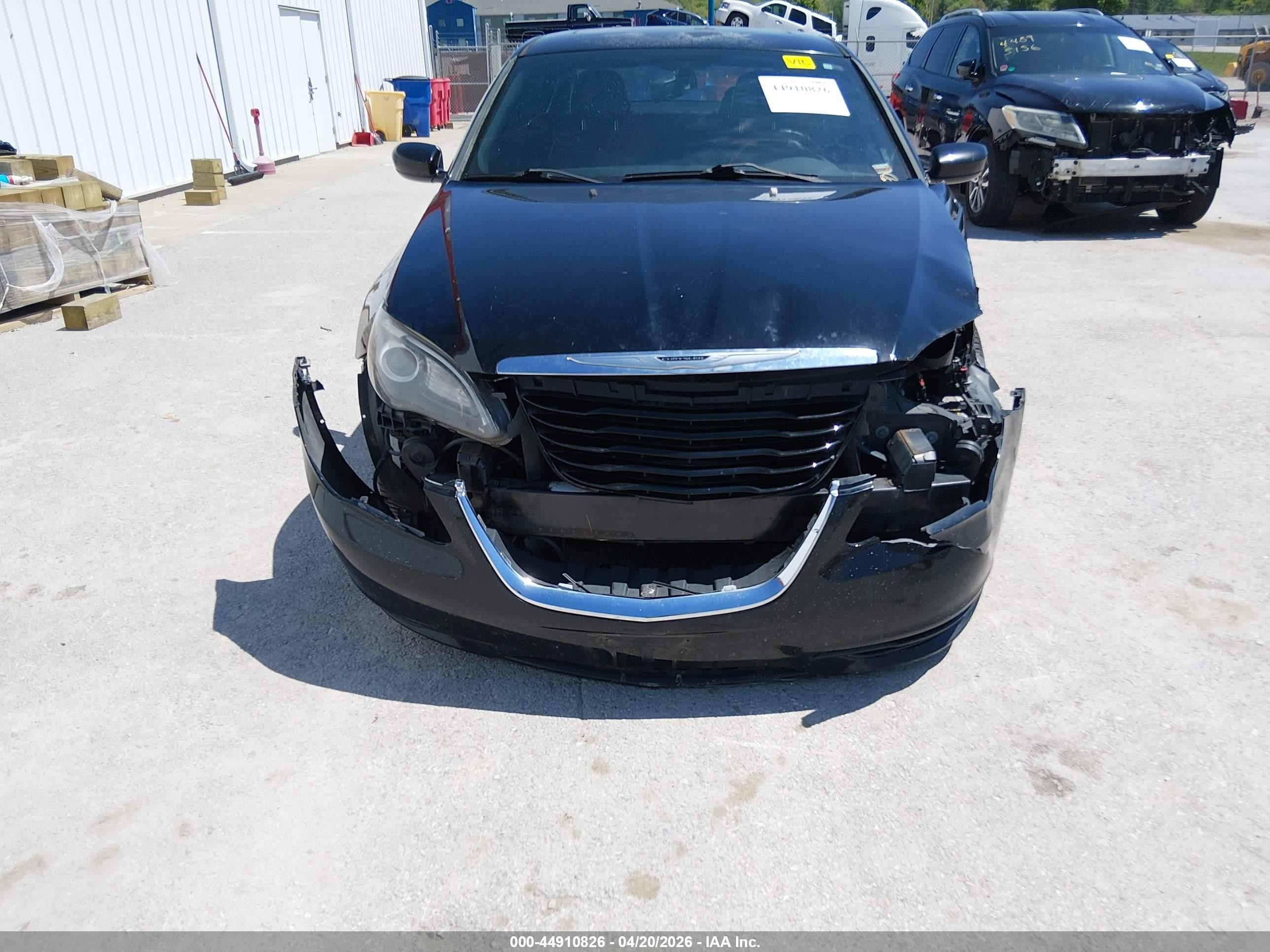 2013 Chrysler 200 Limited Черный vin: 1C3CCBCG9DN523992