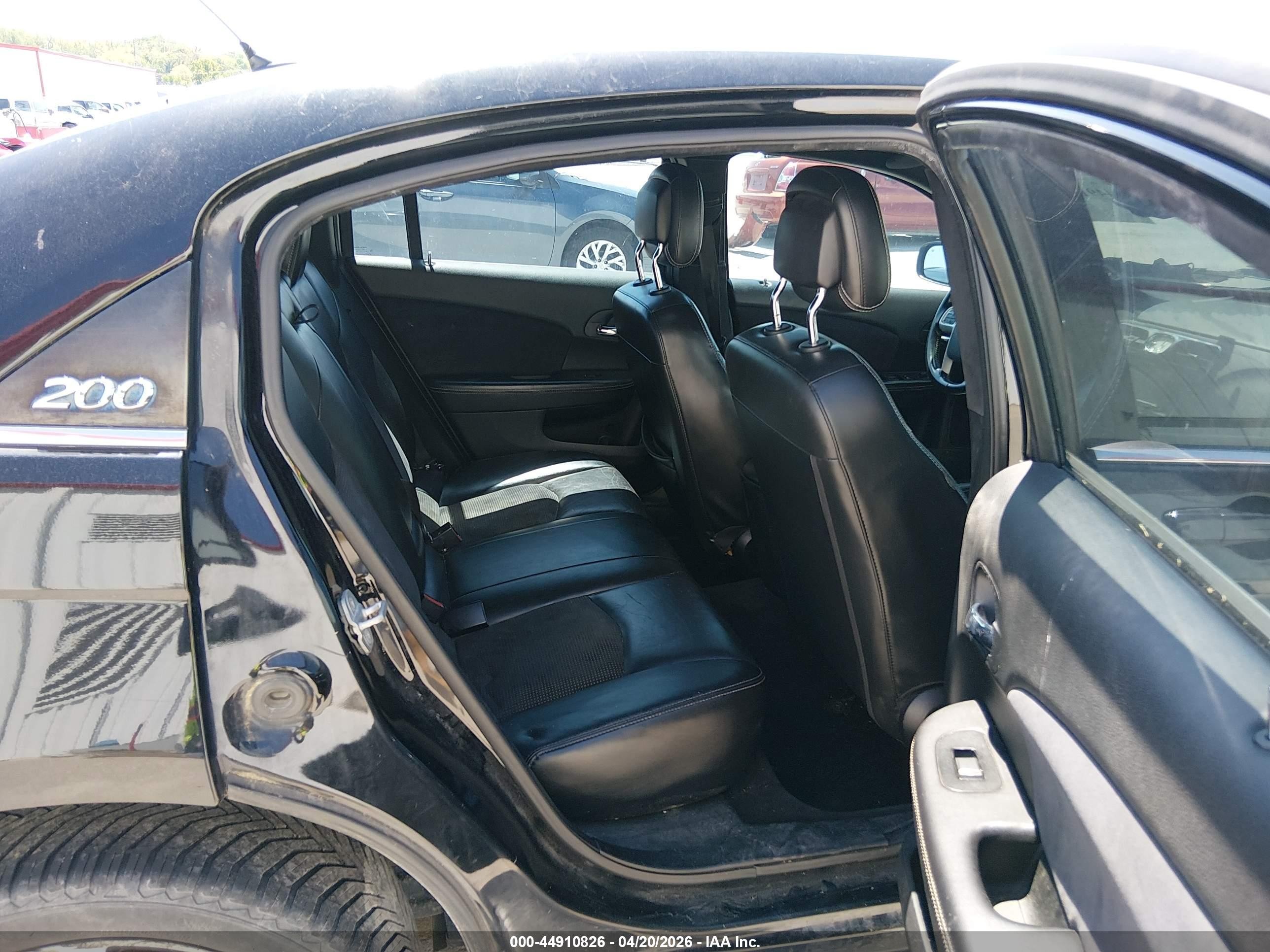 2013 Chrysler 200 Limited Черный vin: 1C3CCBCG9DN523992