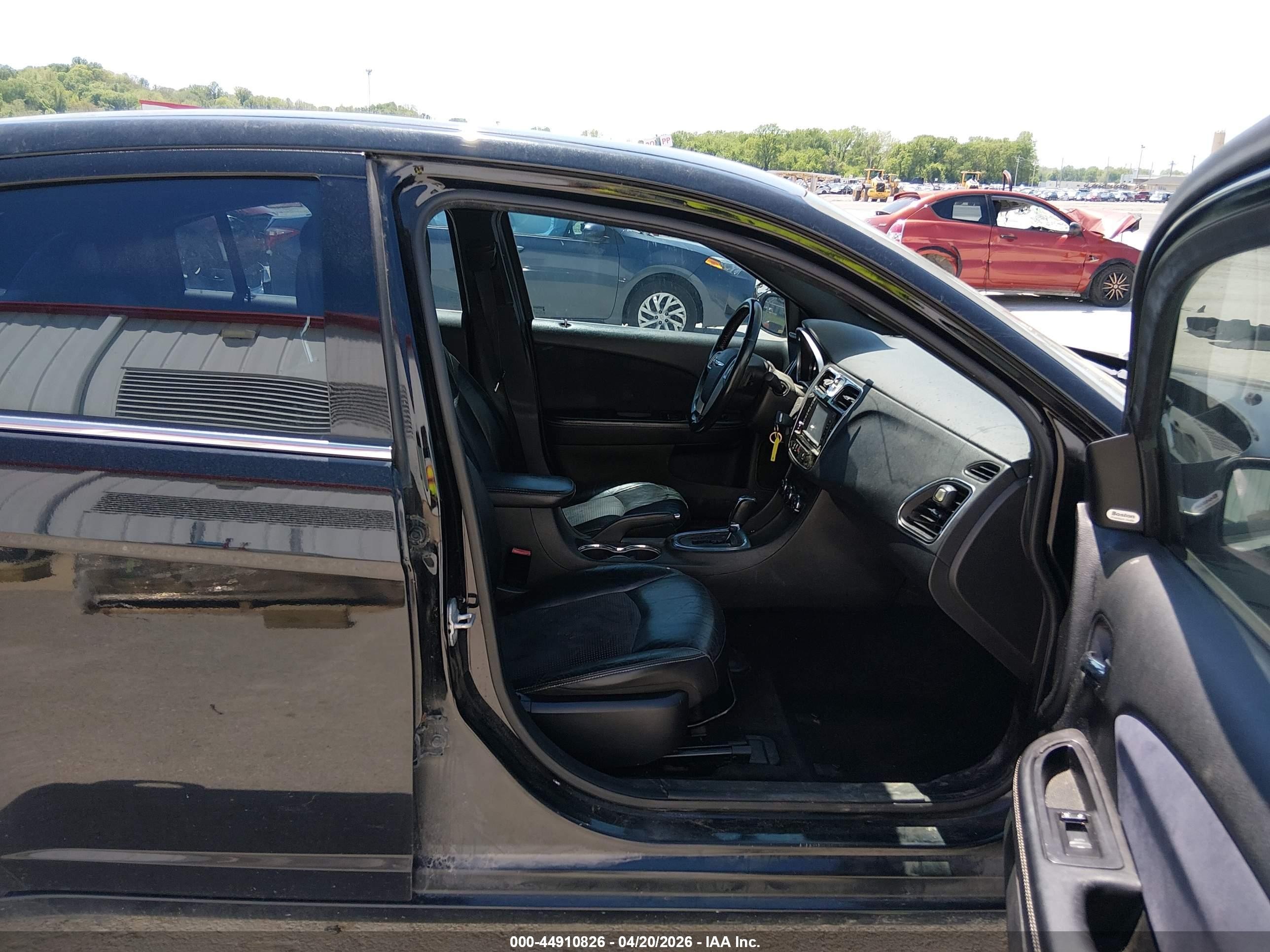 2013 Chrysler 200 Limited Черный vin: 1C3CCBCG9DN523992