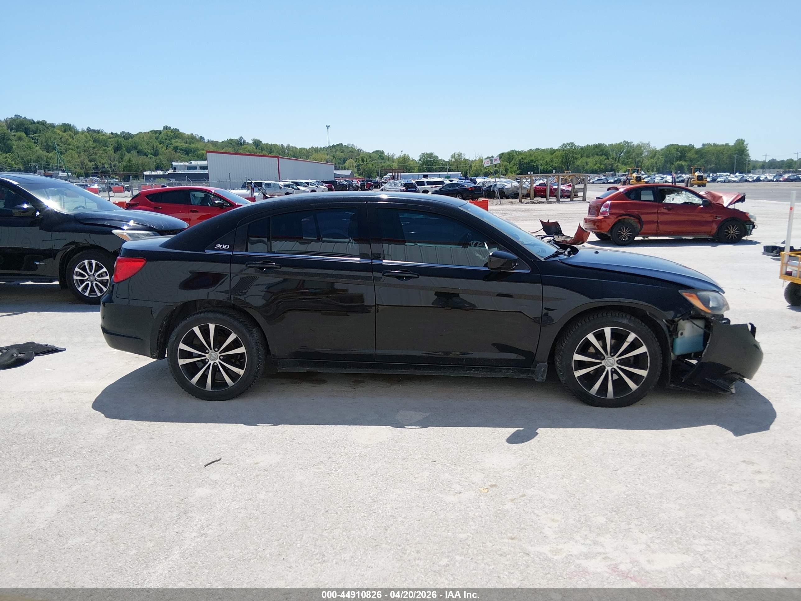 2013 Chrysler 200 Limited Черный vin: 1C3CCBCG9DN523992