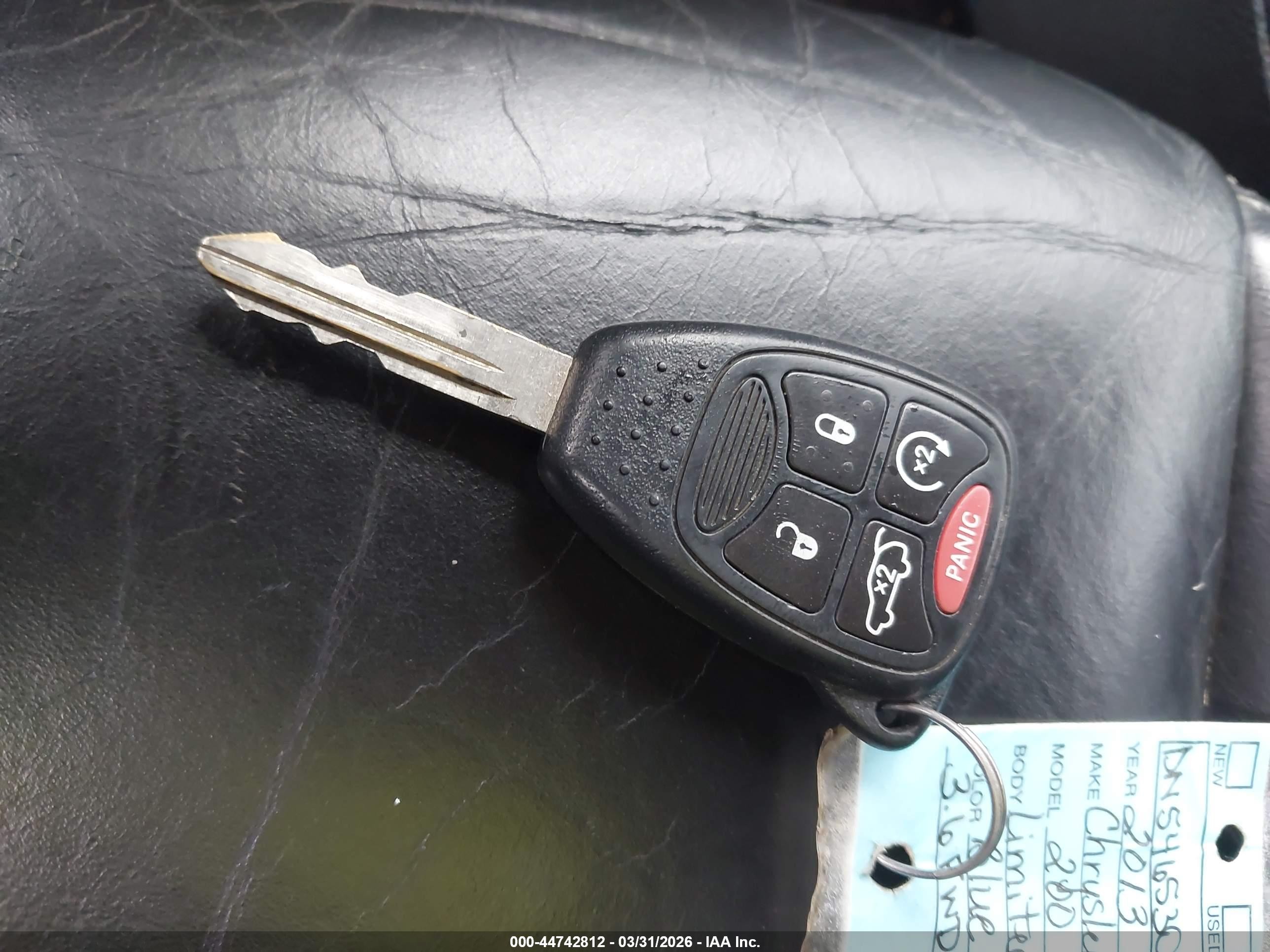 2013 Chrysler 200 Limited Navy vin: 1C3CCBCG9DN546530