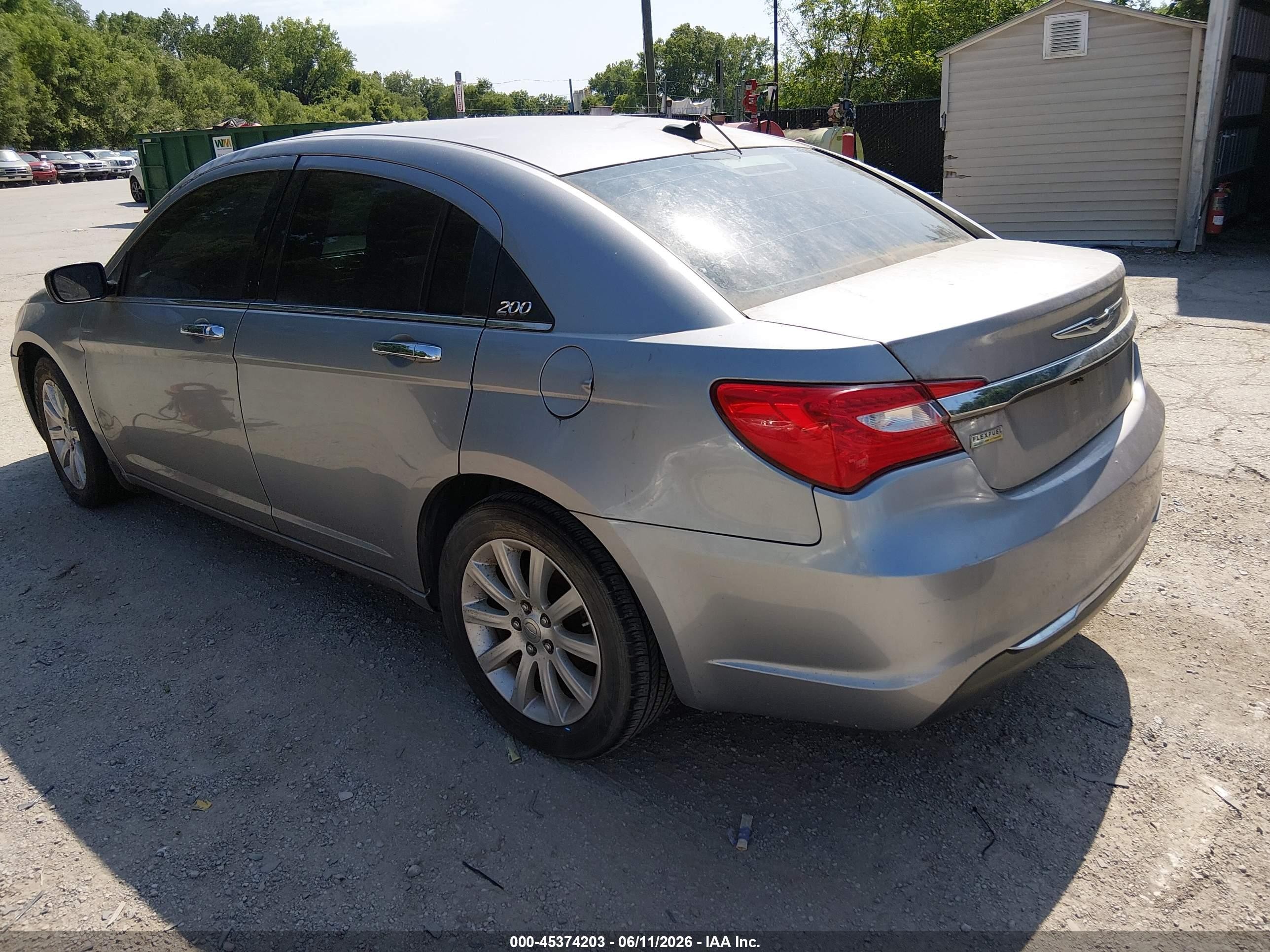 2013 Chrysler 200 Limited Silver vin: 1C3CCBCG9DN559956