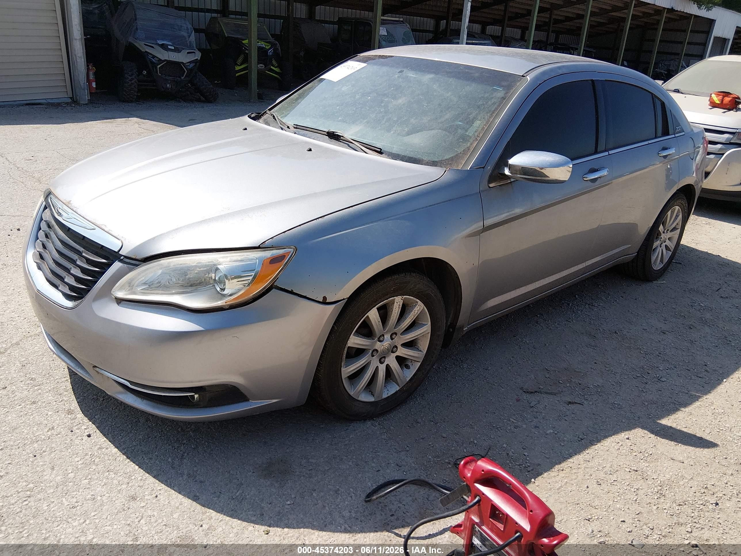 2013 Chrysler 200 Limited Silver vin: 1C3CCBCG9DN559956