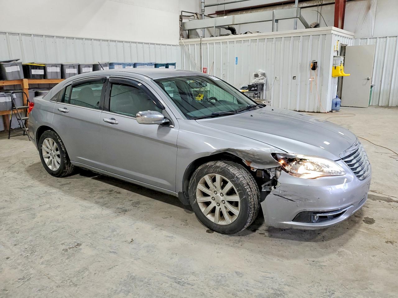 2014 Chrysler 200 Limited Silver vin: 1C3CCBCG9EN111976