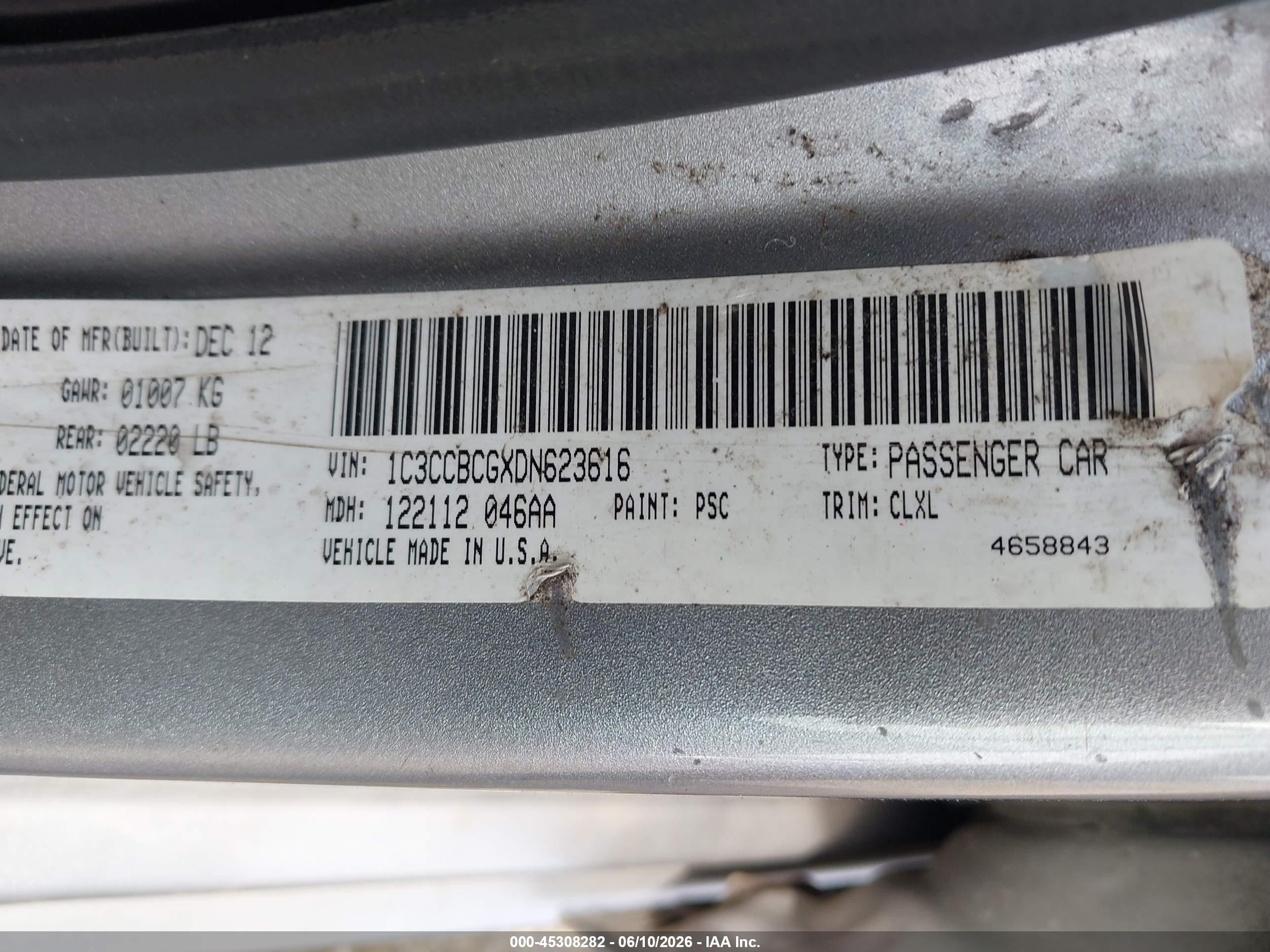 2013 Chrysler 200 Limited Серебряный vin: 1C3CCBCGXDN623616