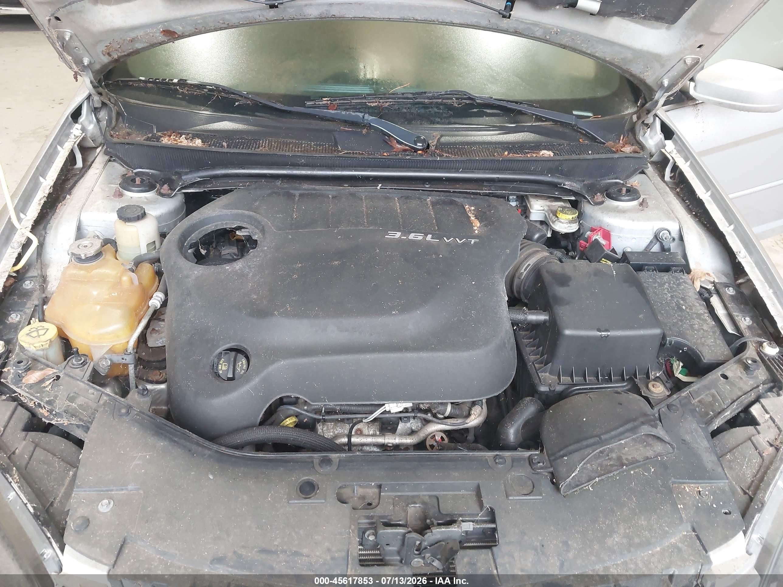 2012 Chrysler 200 S Серебряный vin: 1C3CCBHG0CN170629
