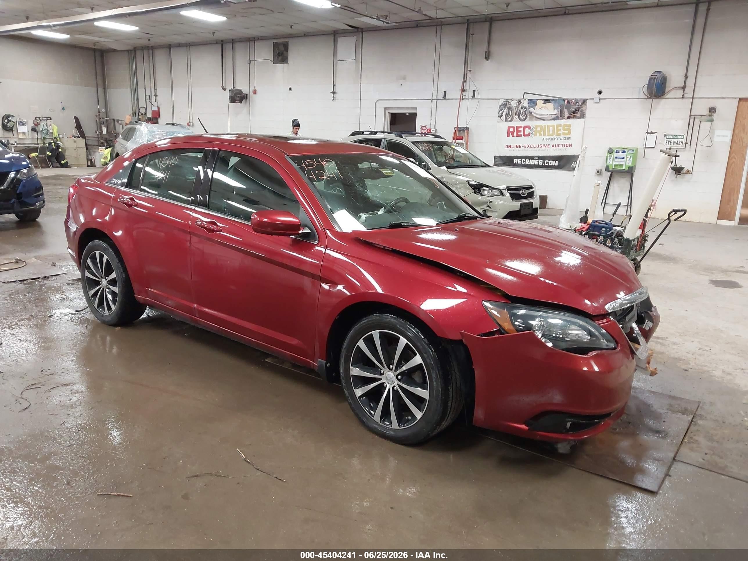 2012 Chrysler 200 S Red vin: 1C3CCBHG1CN149949