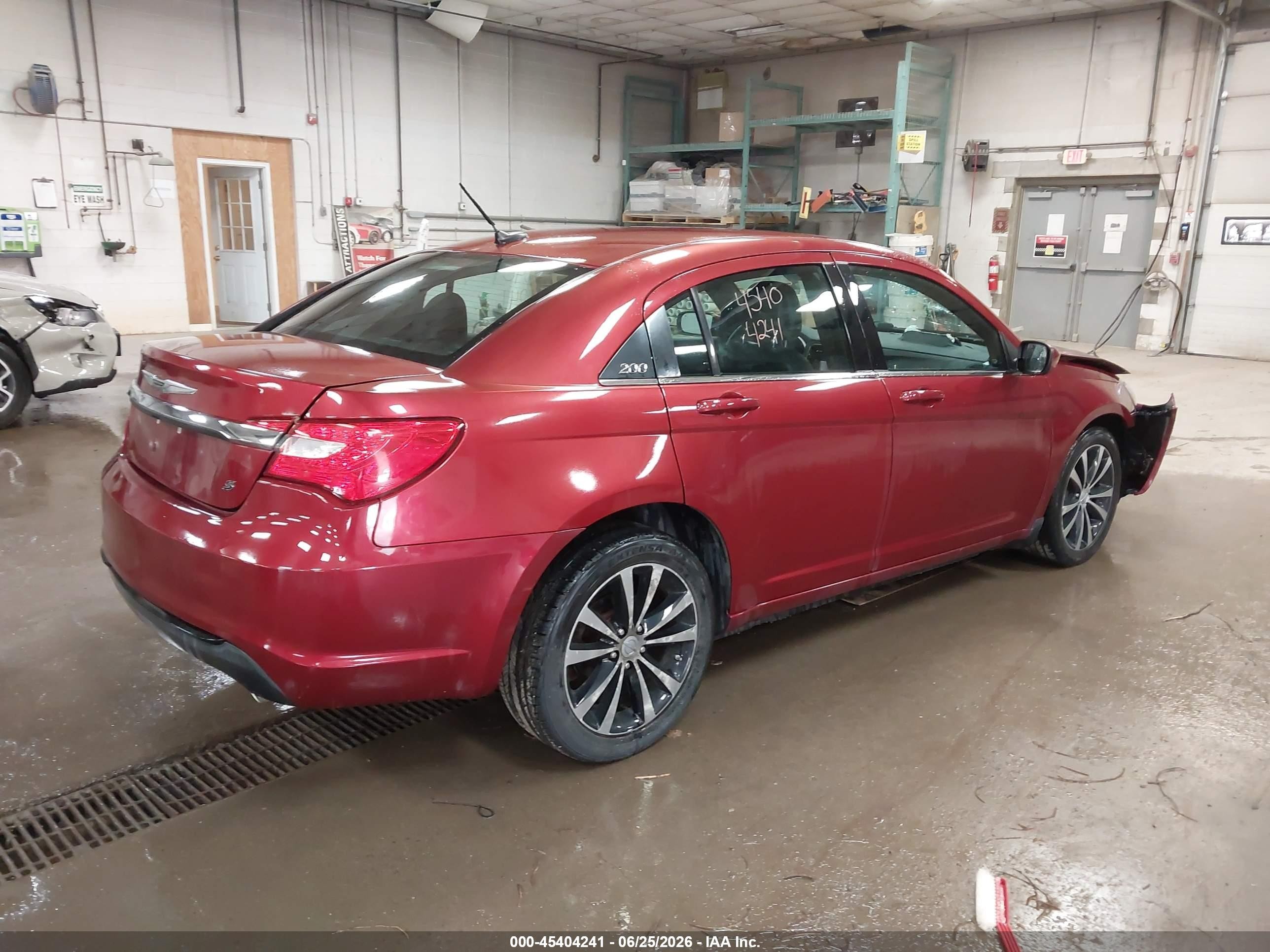 2012 Chrysler 200 S Red vin: 1C3CCBHG1CN149949