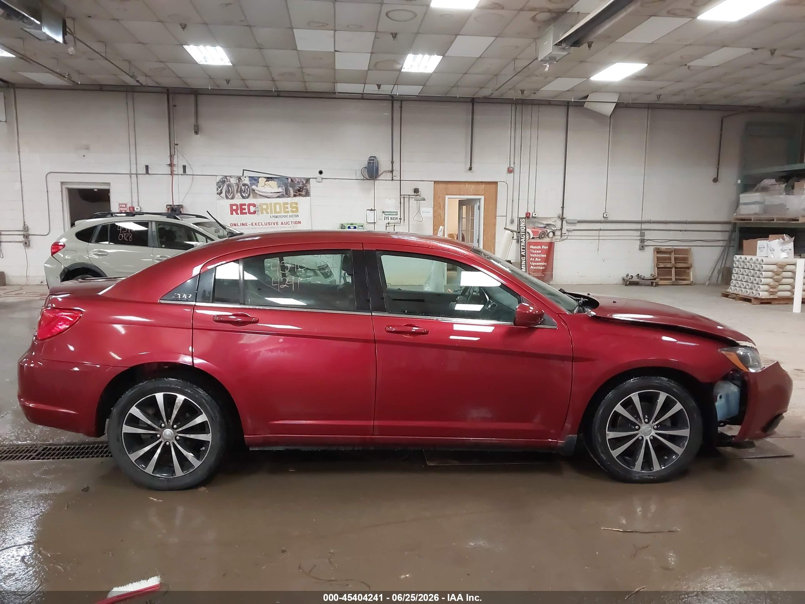 2012 Chrysler 200 S Red vin: 1C3CCBHG1CN149949