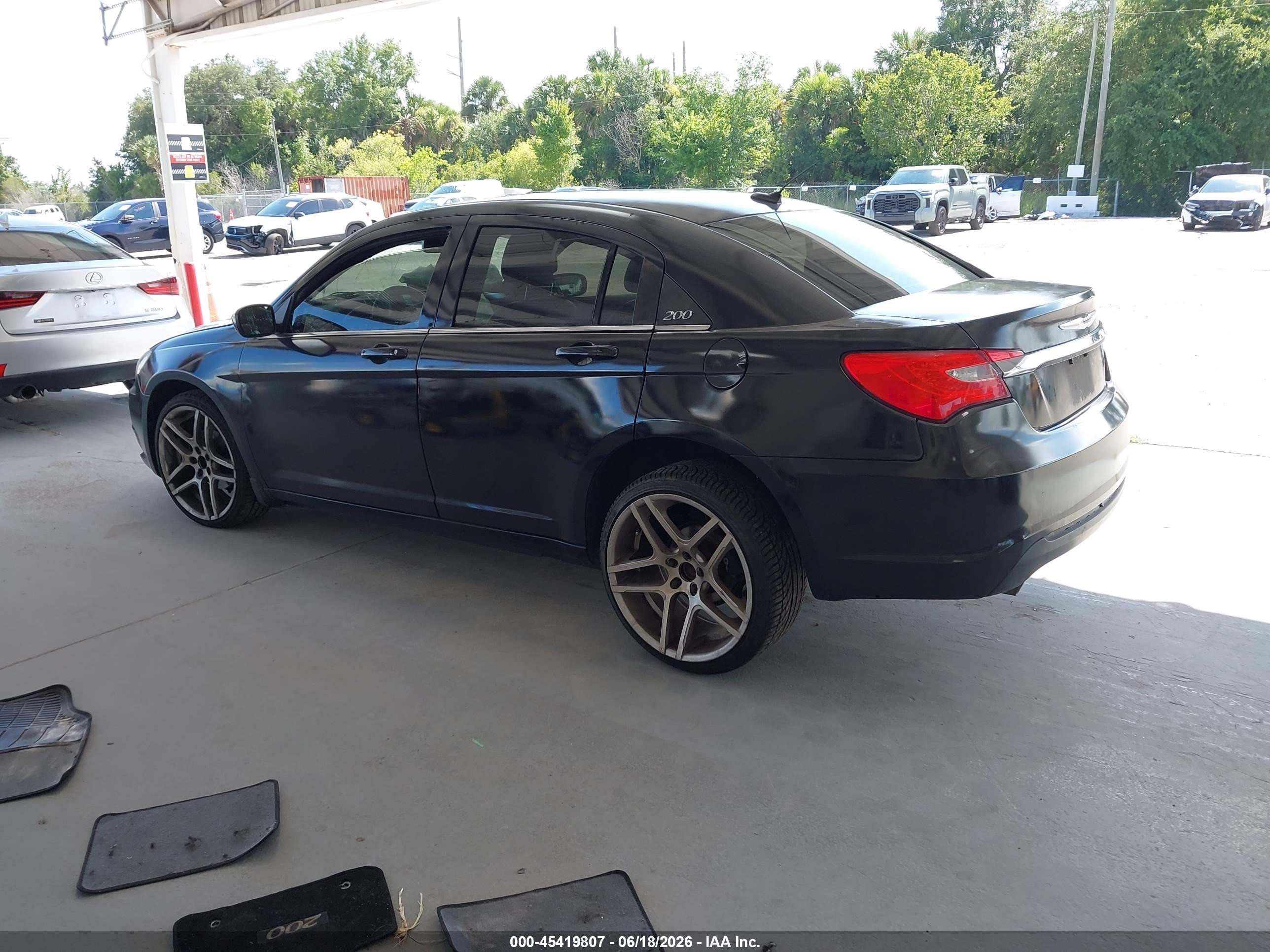 2012 Chrysler 200 S Black vin: 1C3CCBHG7CN306223