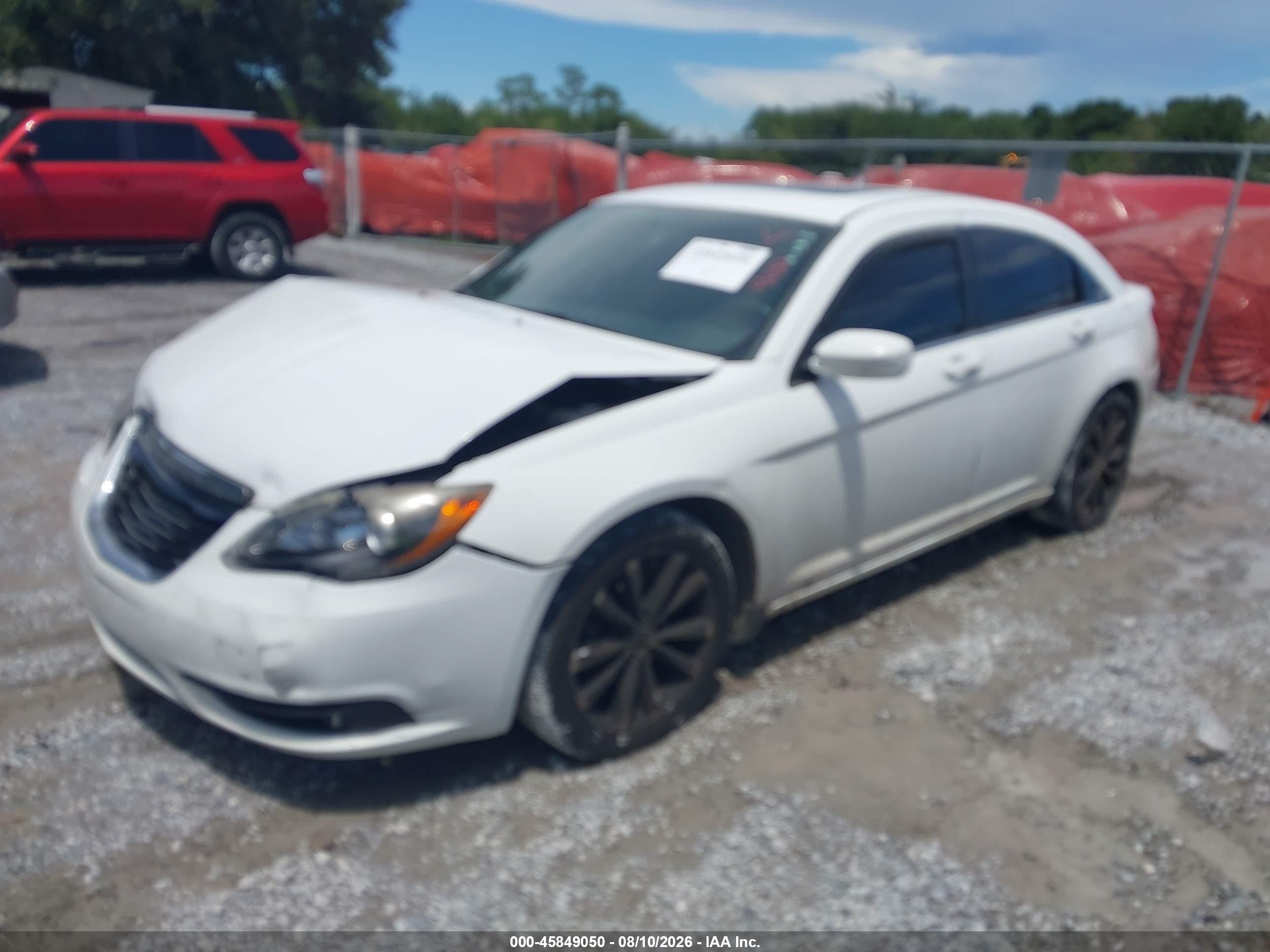 2012 Chrysler 200 S White vin: 1C3CCBHG8CN305758