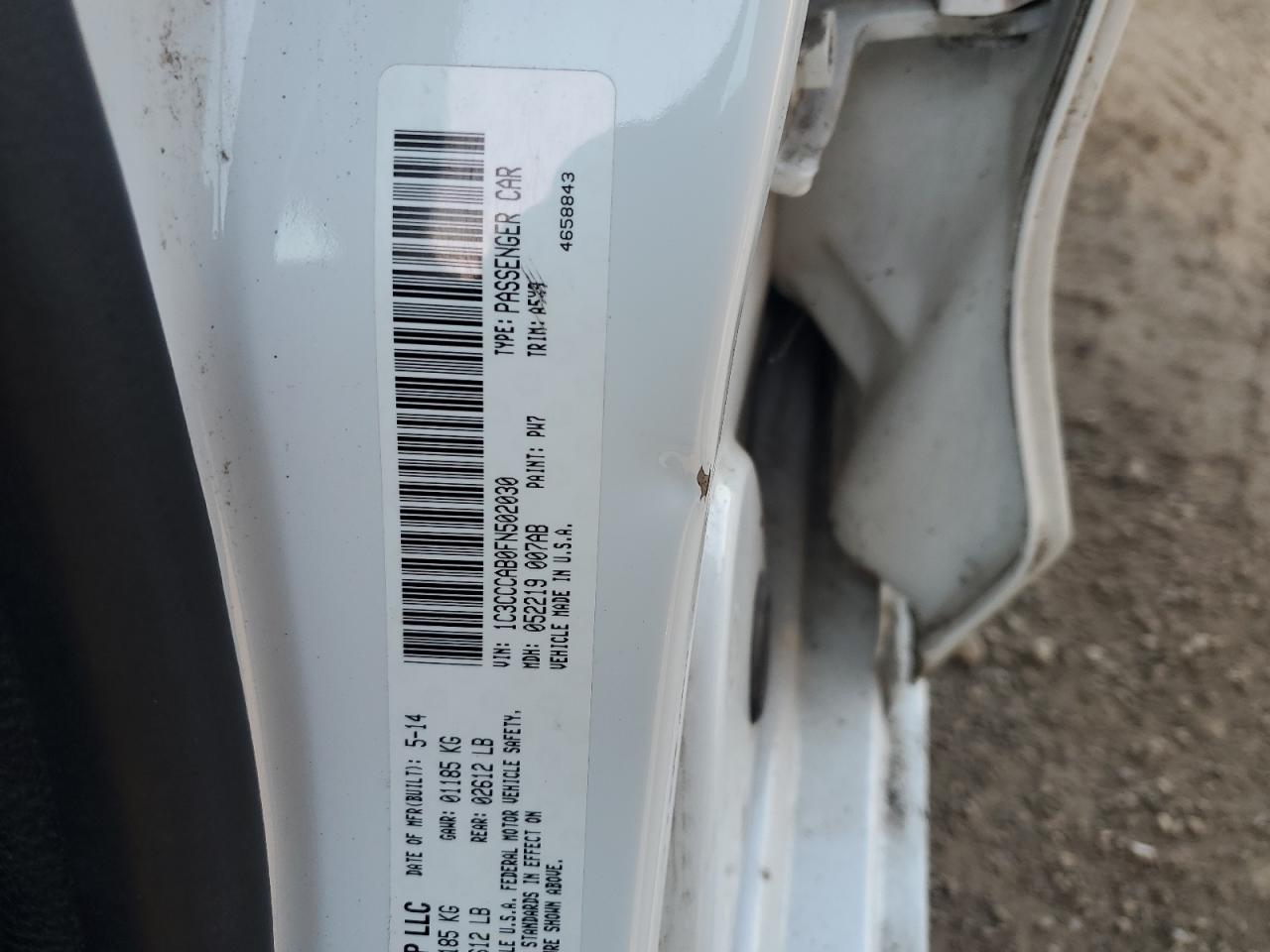 2015 Chrysler 200 Limited White vin: 1C3CCCAB0FN502030