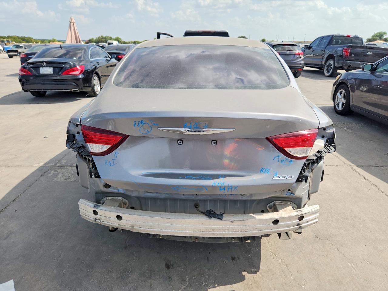2015 Chrysler 200 Limited Gray vin: 1C3CCCAB0FN502335