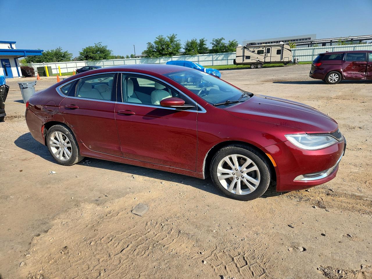 2015 Chrysler 200 Limited Red vin: 1C3CCCAB0FN521063