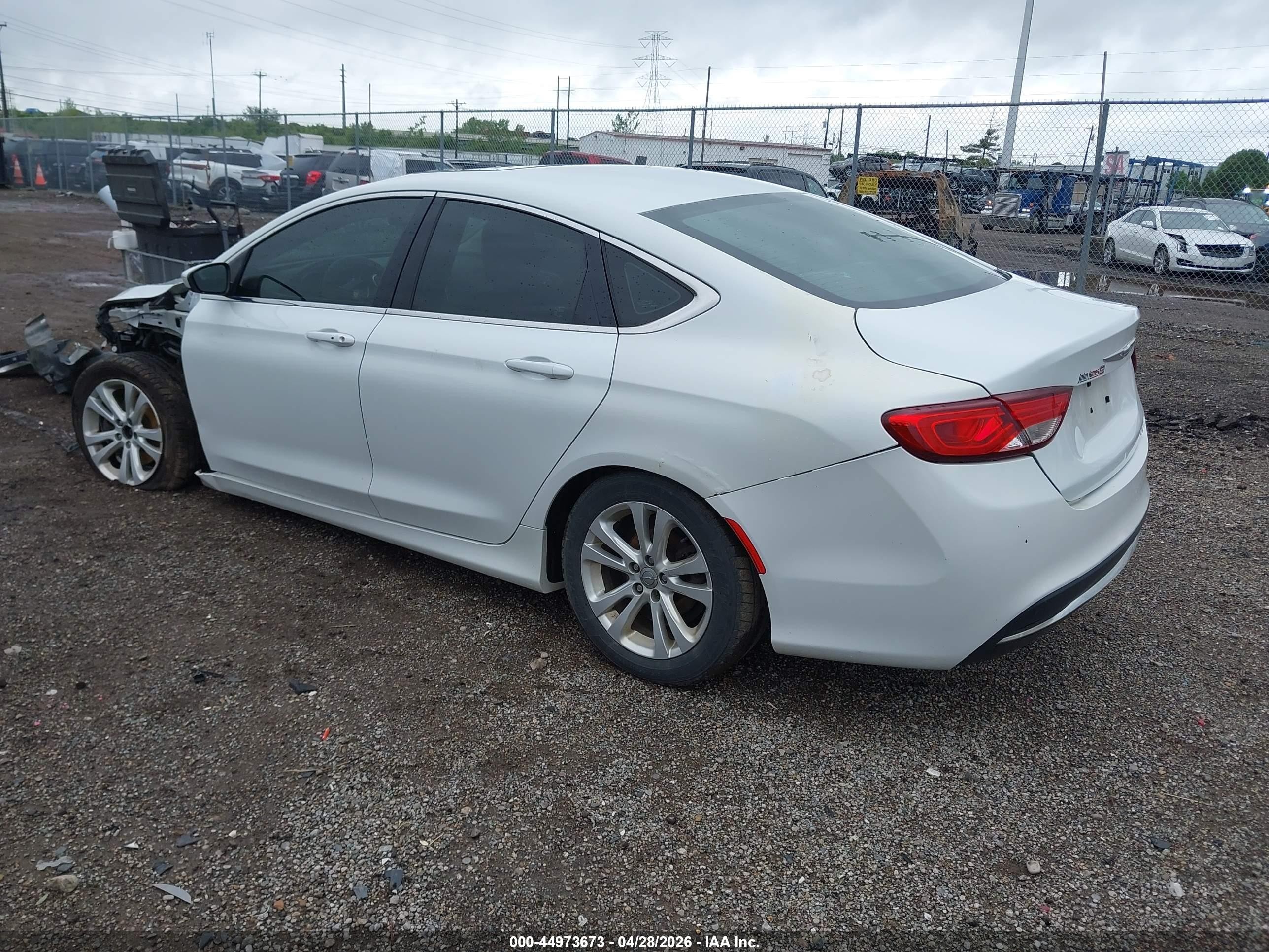 2015 Chrysler 200 Limited Белый vin: 1C3CCCAB0FN555102