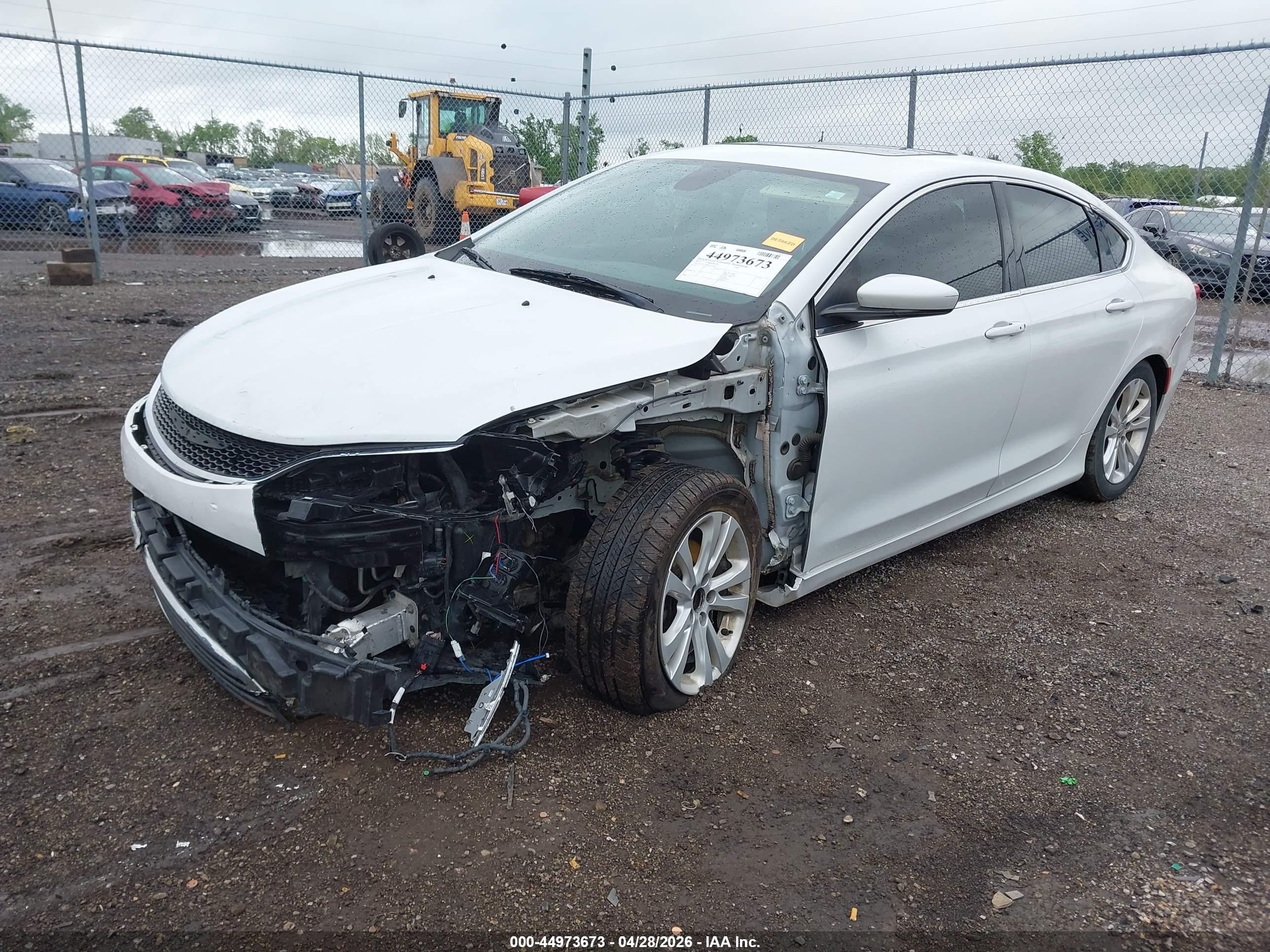 2015 Chrysler 200 Limited Белый vin: 1C3CCCAB0FN555102