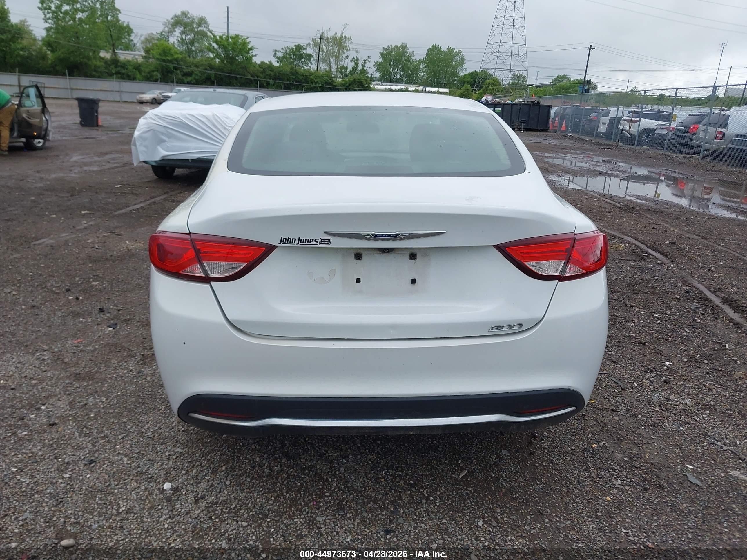 2015 Chrysler 200 Limited Белый vin: 1C3CCCAB0FN555102