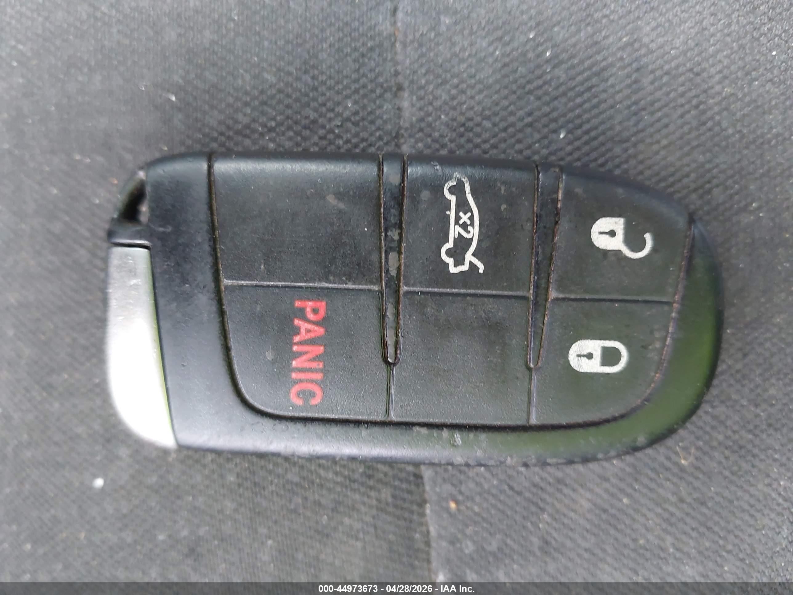 2015 Chrysler 200 Limited Белый vin: 1C3CCCAB0FN555102