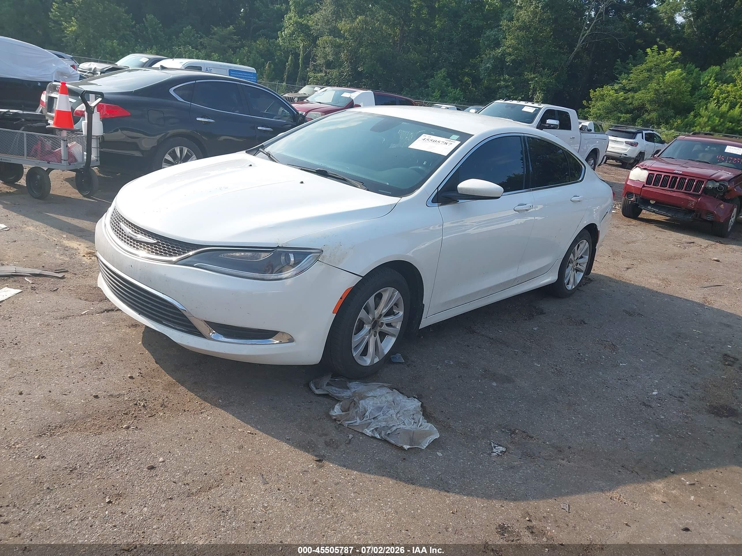 2015 Chrysler 200 Limited White vin: 1C3CCCAB0FN569131