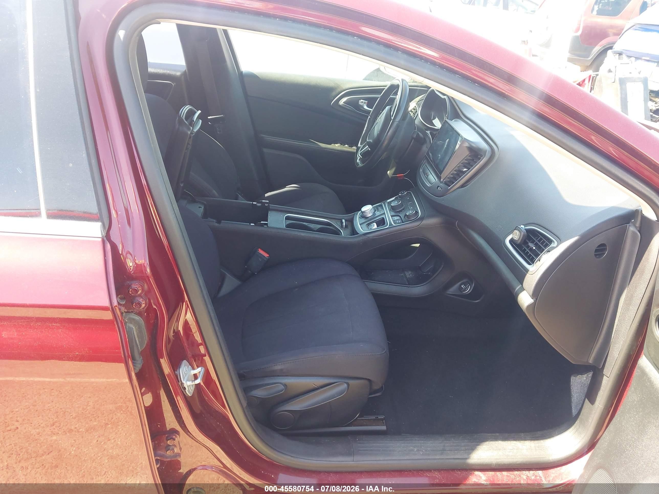 2015 Chrysler 200 Limited Red vin: 1C3CCCAB0FN581683
