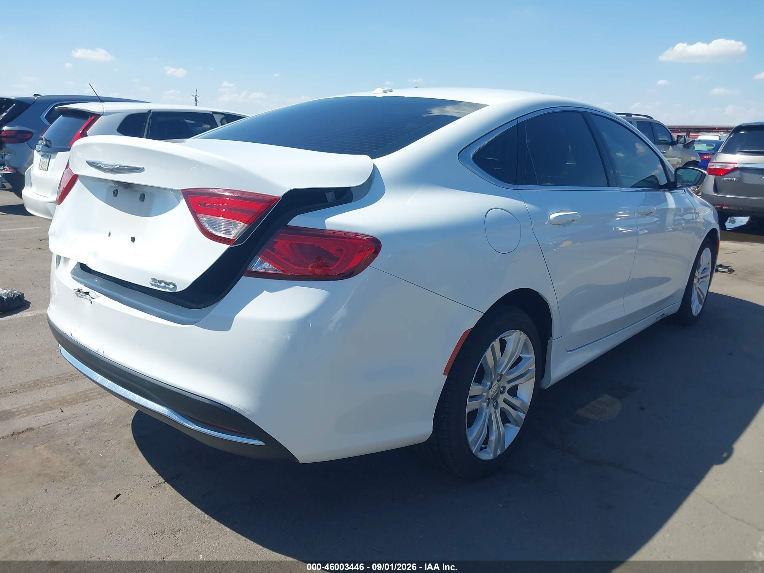2015 Chrysler 200 Limited White vin: 1C3CCCAB0FN582316
