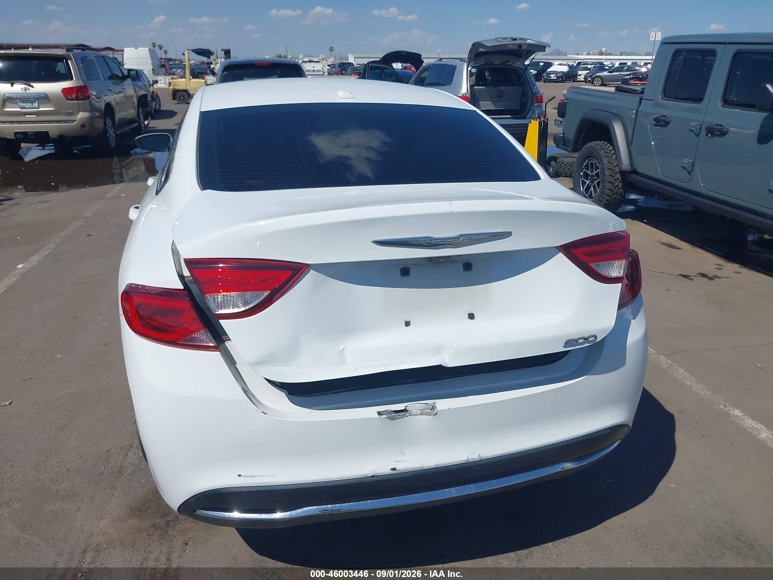 2015 Chrysler 200 Limited White vin: 1C3CCCAB0FN582316