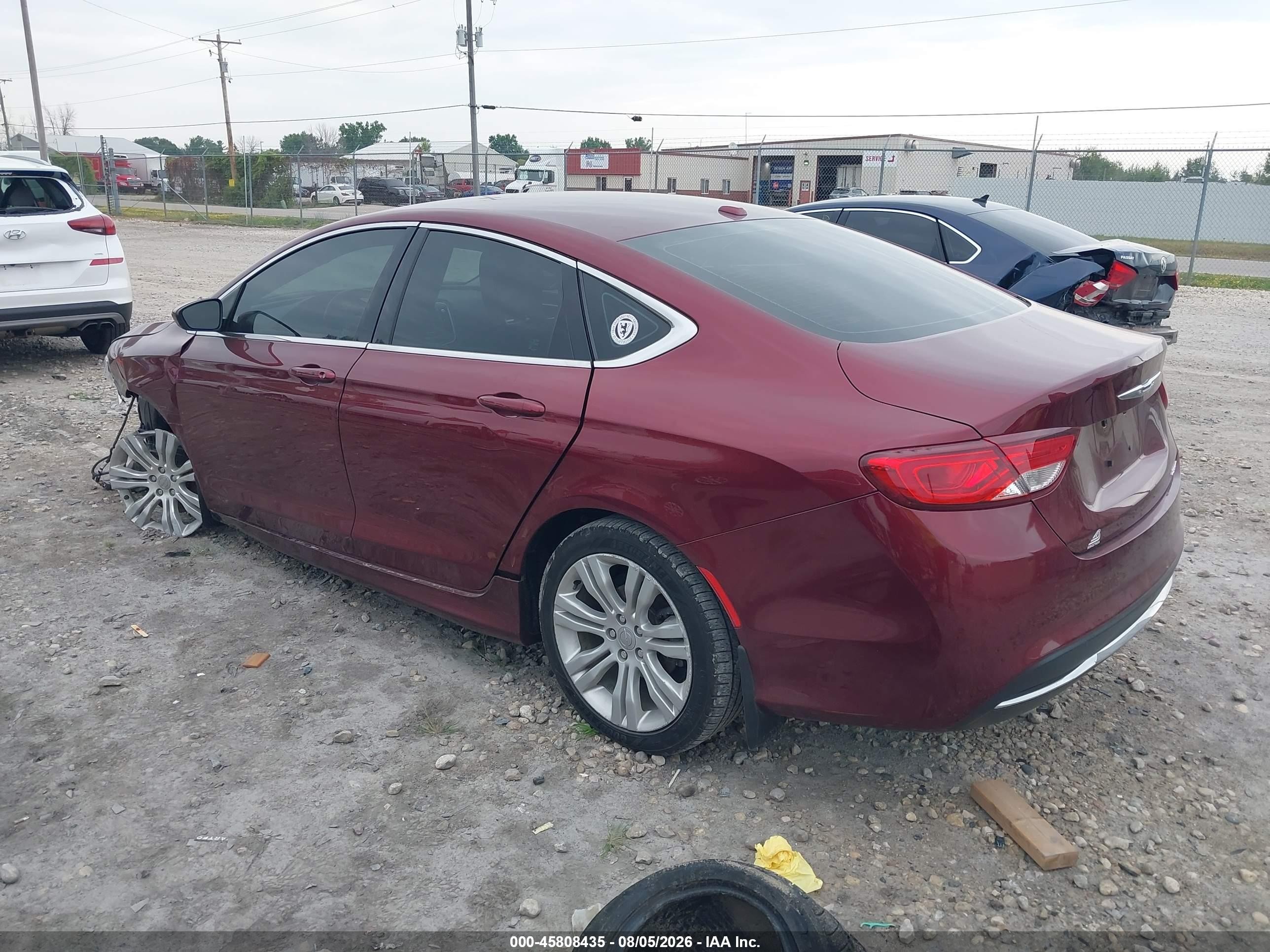 2015 Chrysler 200 Limited Red vin: 1C3CCCAB0FN588388