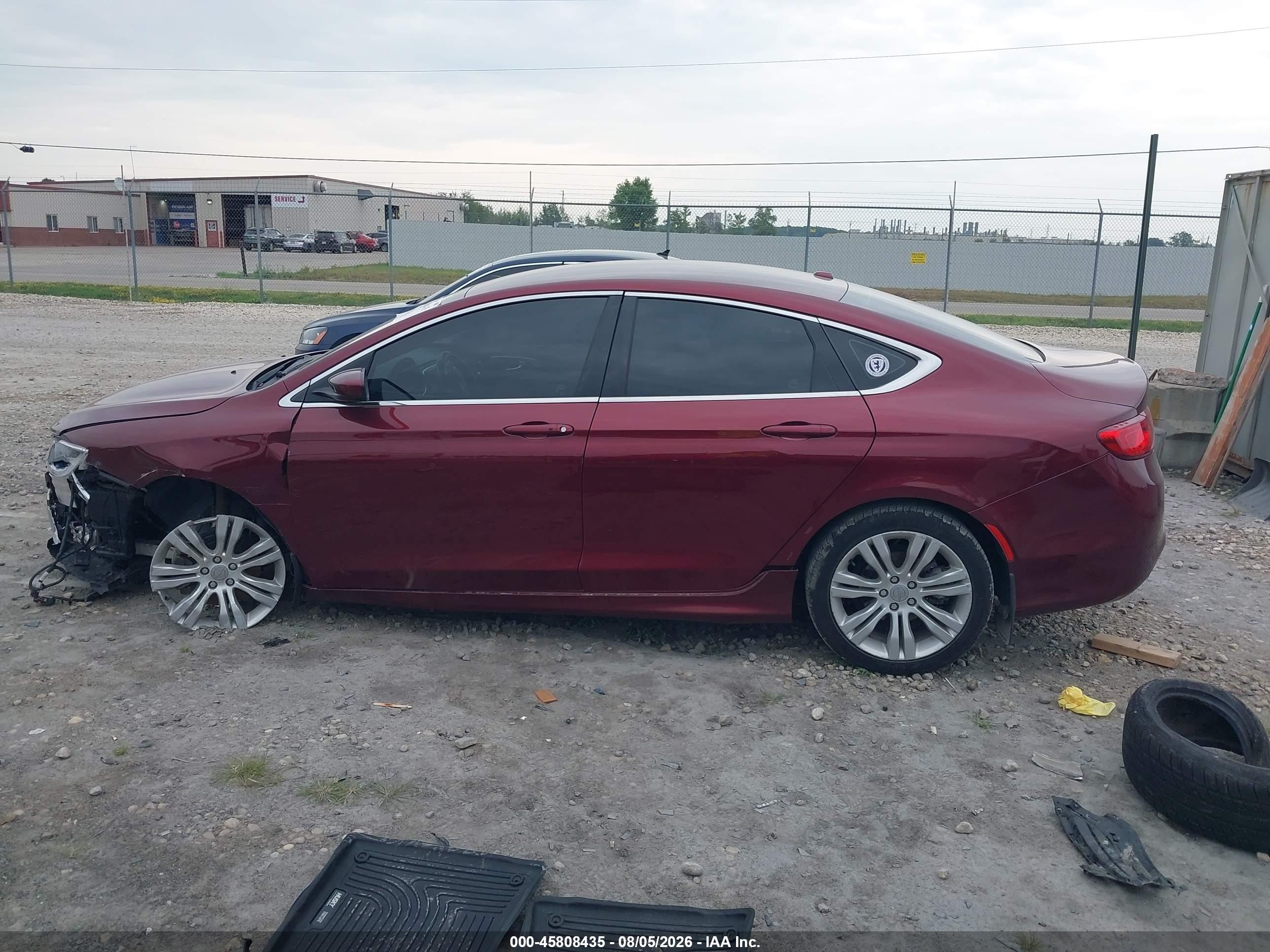 2015 Chrysler 200 Limited Red vin: 1C3CCCAB0FN588388