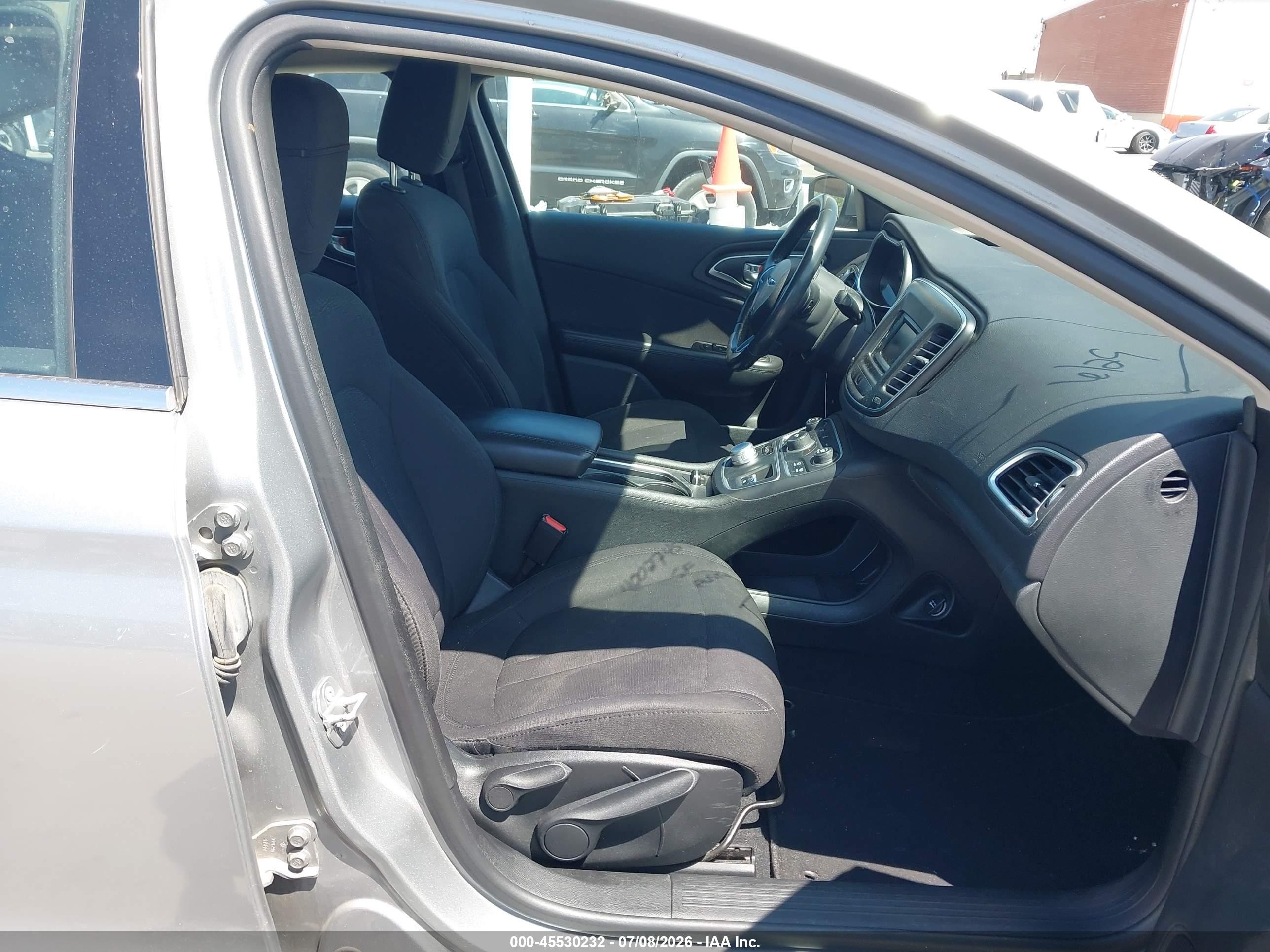 2015 Chrysler 200 Limited Серый vin: 1C3CCCAB0FN611314