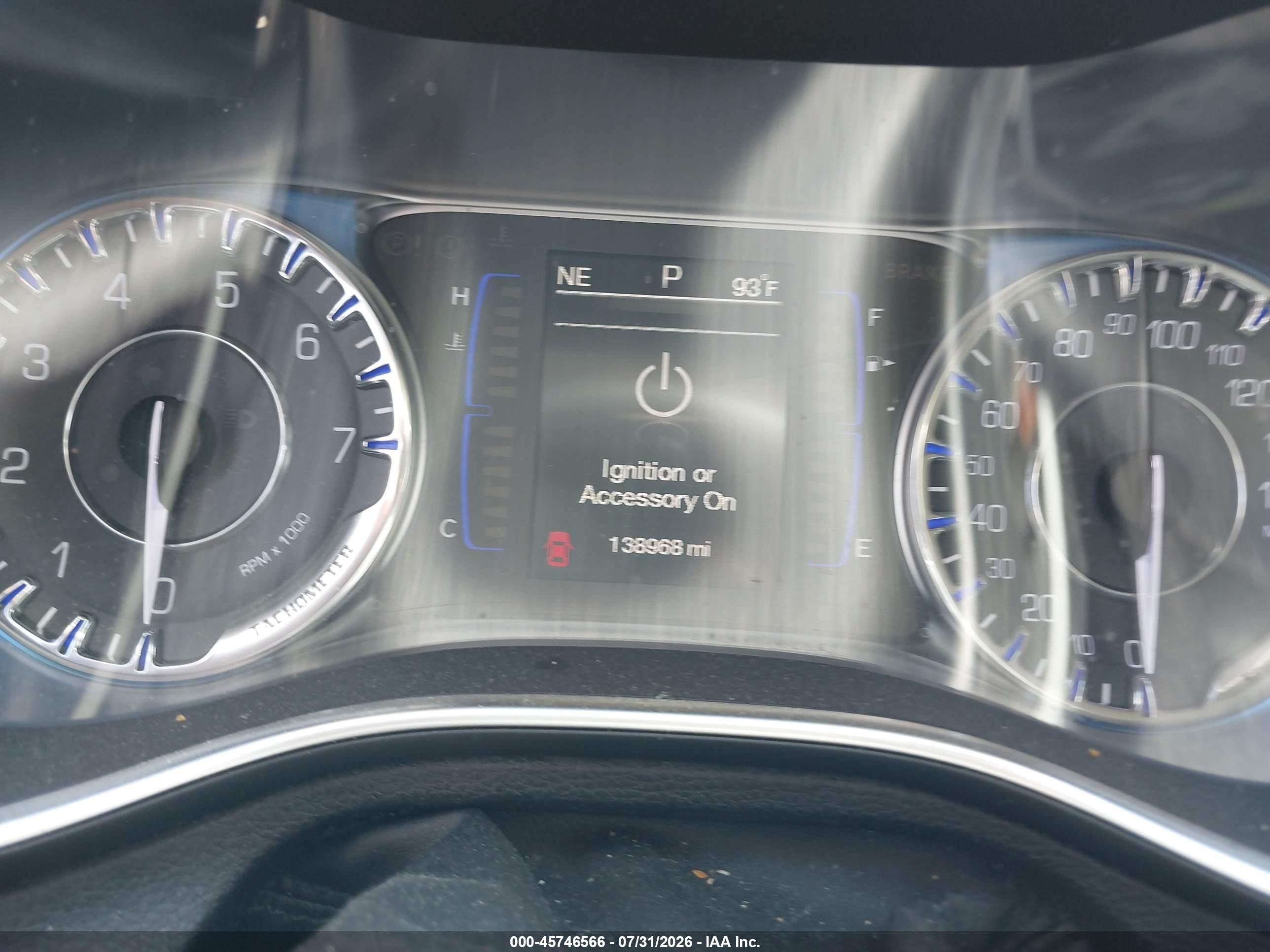 2015 Chrysler 200 Limited Серебряный vin: 1C3CCCAB0FN613564