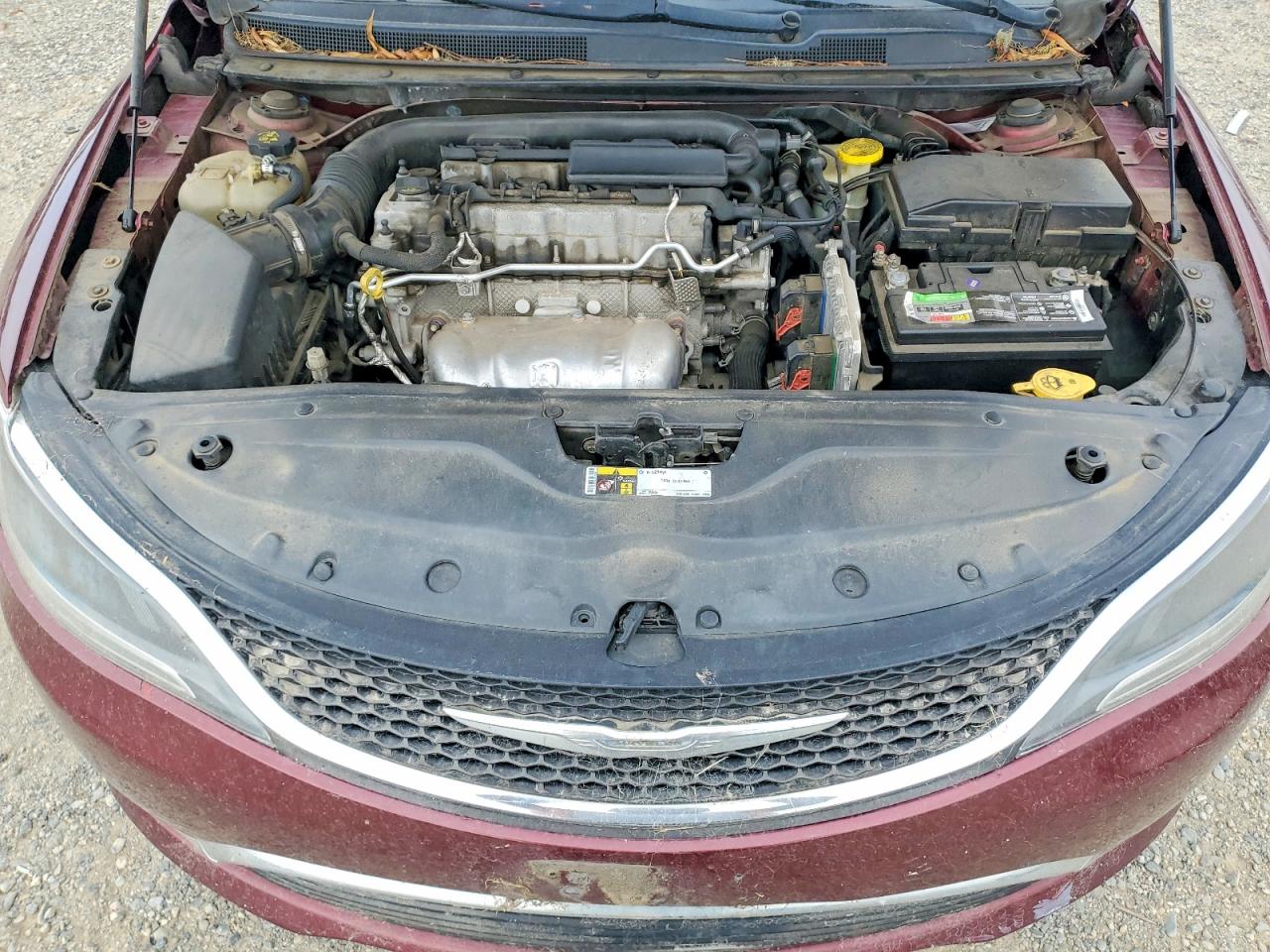 2015 Chrysler 200 Limited Burgundy vin: 1C3CCCAB0FN625214