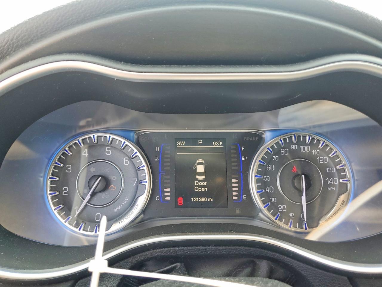 2015 Chrysler 200 Limited Серый vin: 1C3CCCAB0FN627657