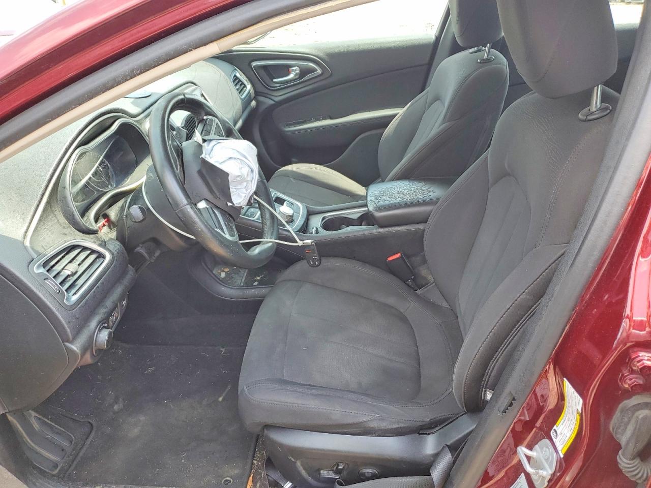 2015 Chrysler 200 Limited Red vin: 1C3CCCAB0FN662621