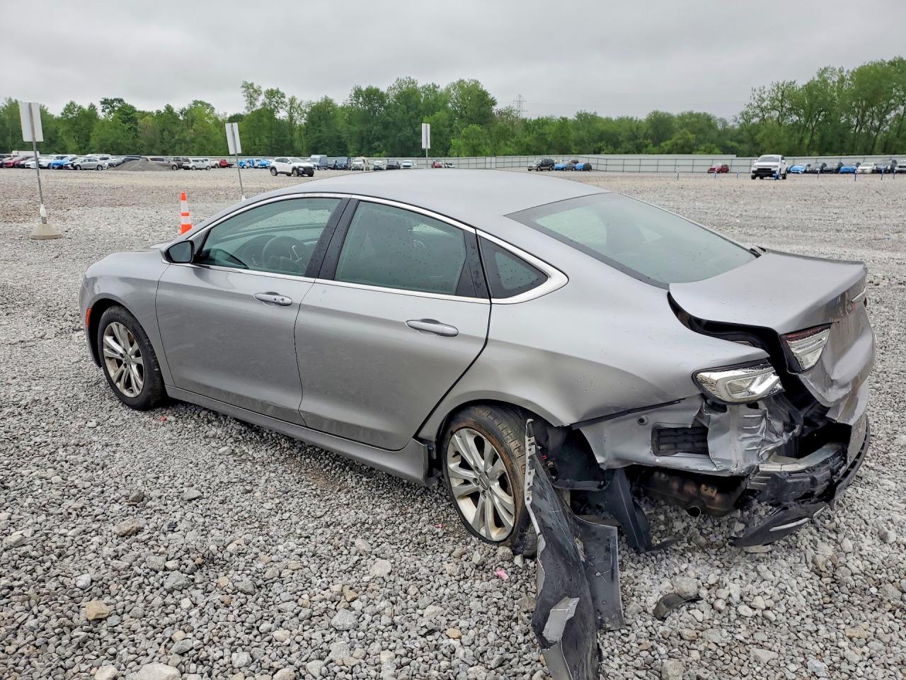 2015 Chrysler 200 Limited Silver vin: 1C3CCCAB0FN669181