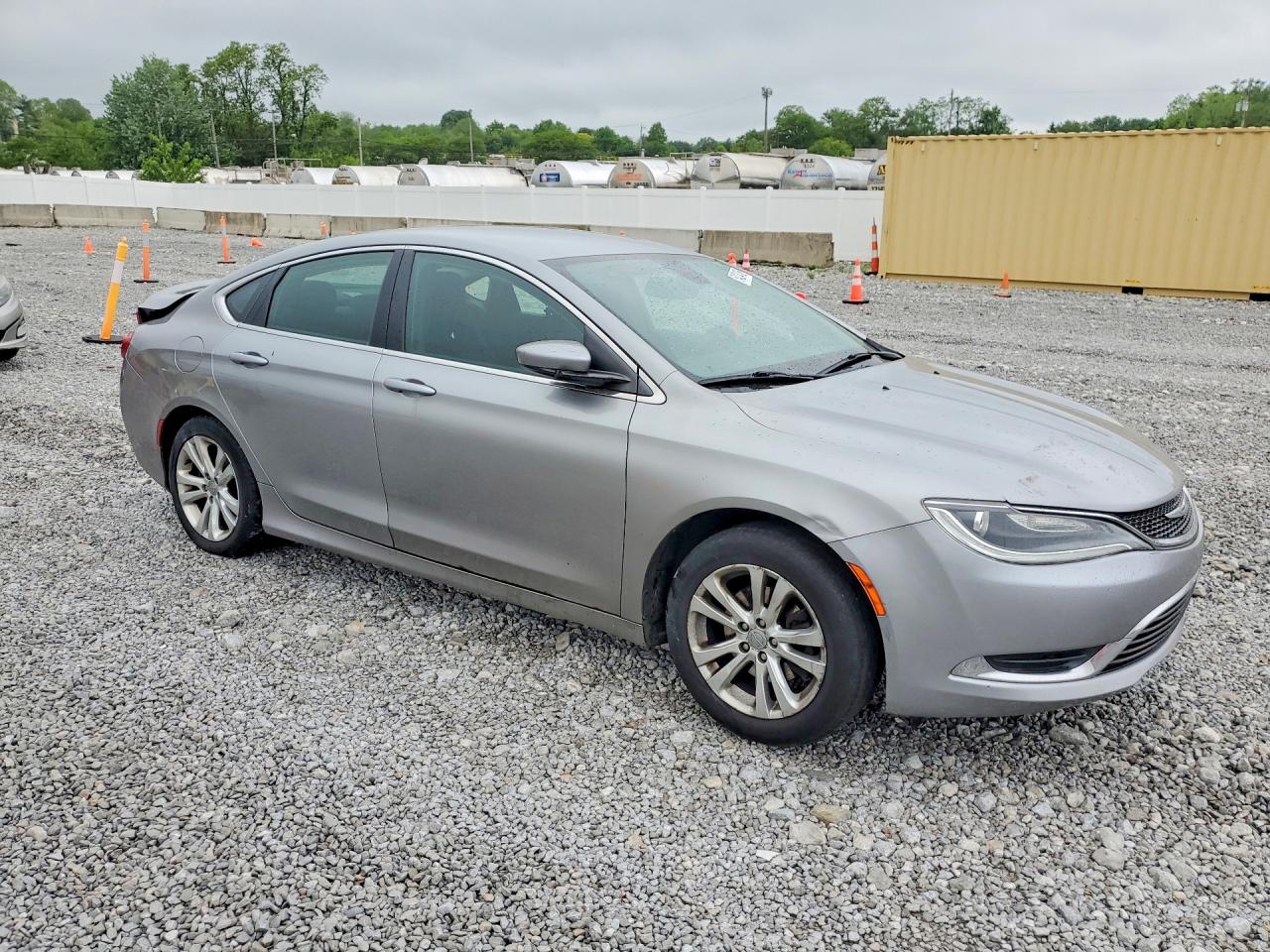2015 Chrysler 200 Limited Silver vin: 1C3CCCAB0FN669181