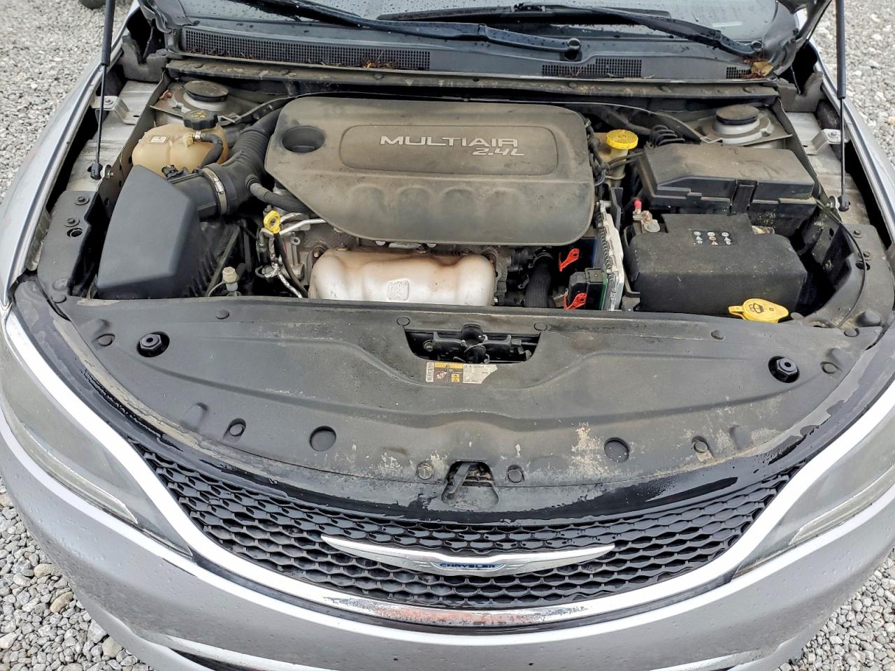 2015 Chrysler 200 Limited Silver vin: 1C3CCCAB0FN669181