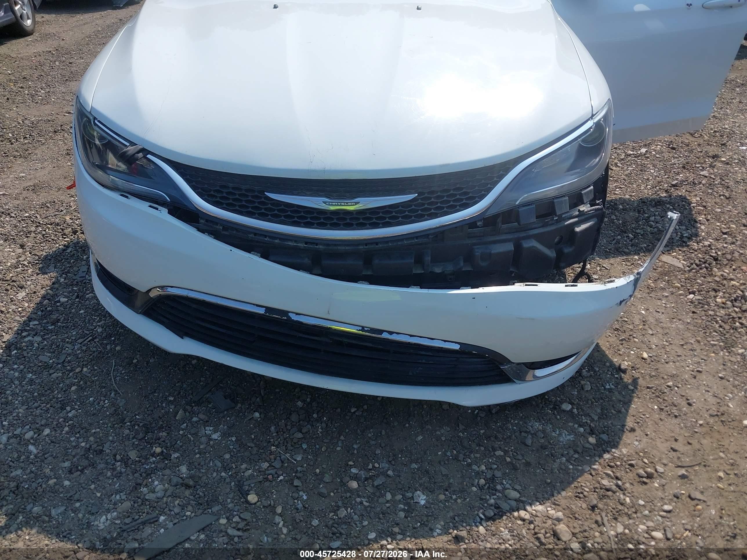 2015 Chrysler 200 Limited White vin: 1C3CCCAB0FN675420