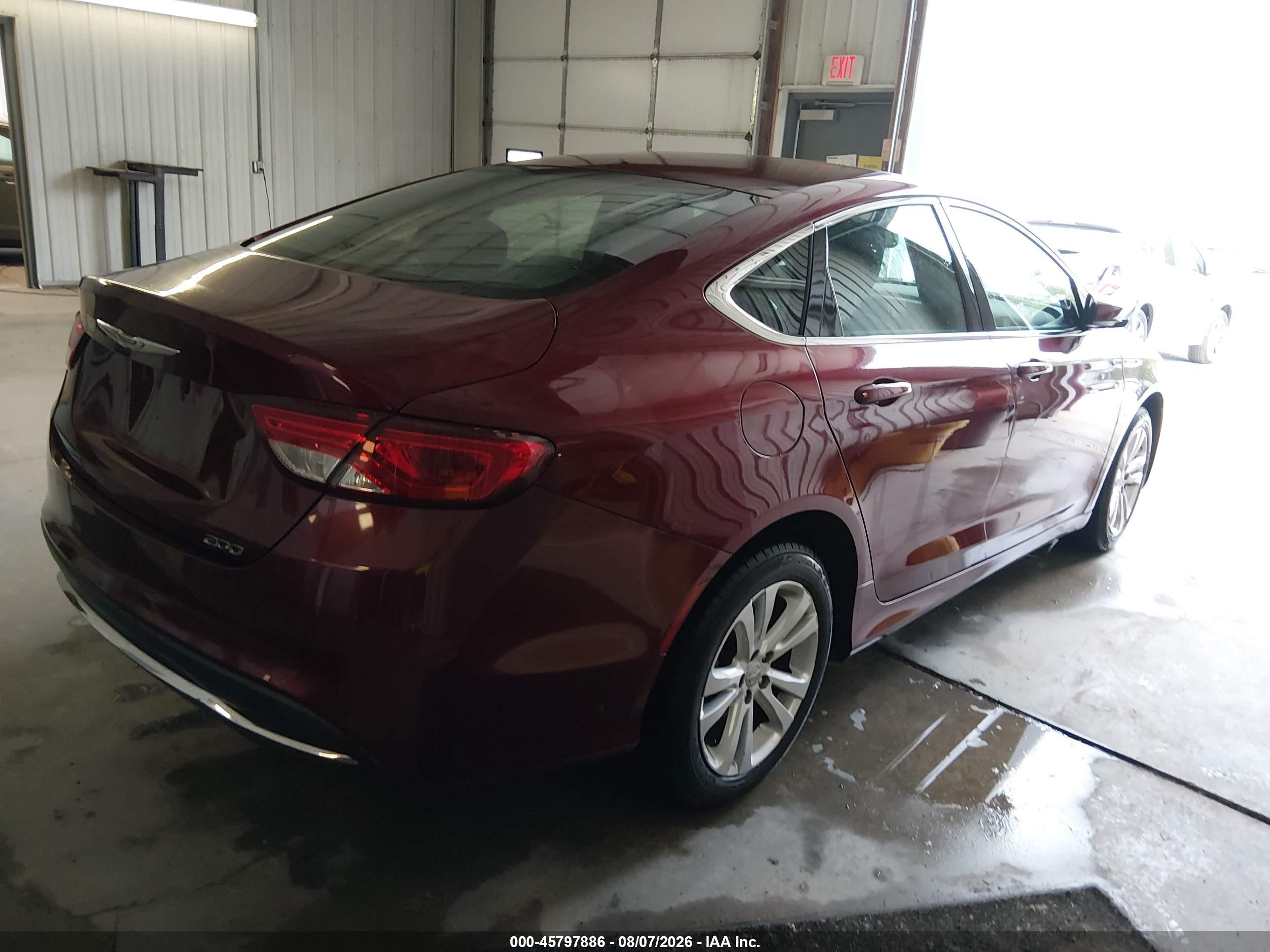 2015 Chrysler 200 Limited Red vin: 1C3CCCAB0FN685719