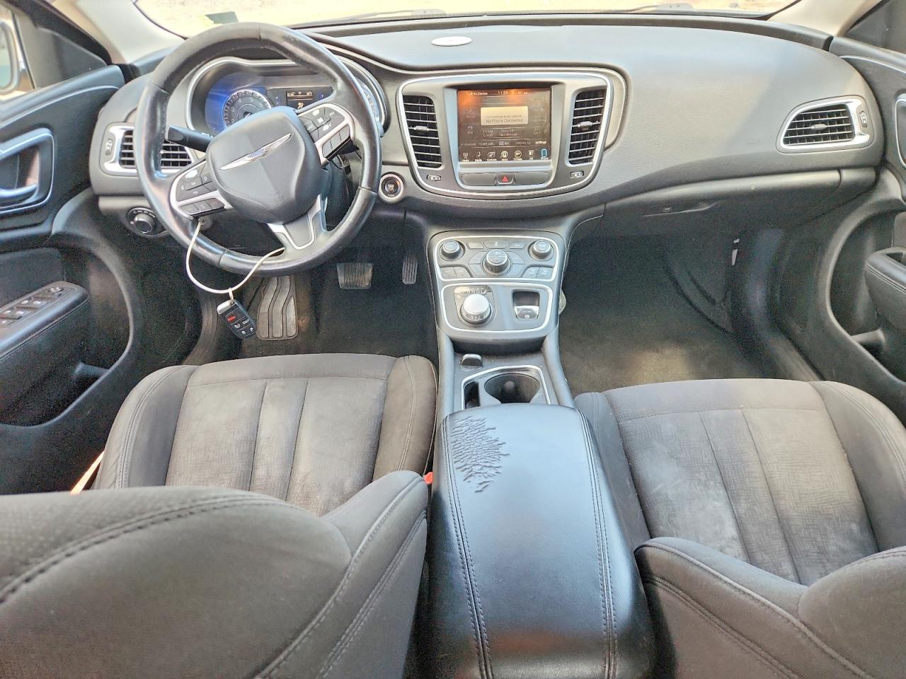 2015 Chrysler 200 Limited Silver vin: 1C3CCCAB0FN699541