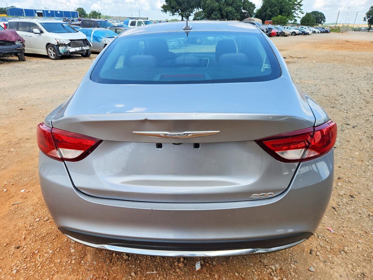 2015 Chrysler 200 Limited Silver vin: 1C3CCCAB0FN699541