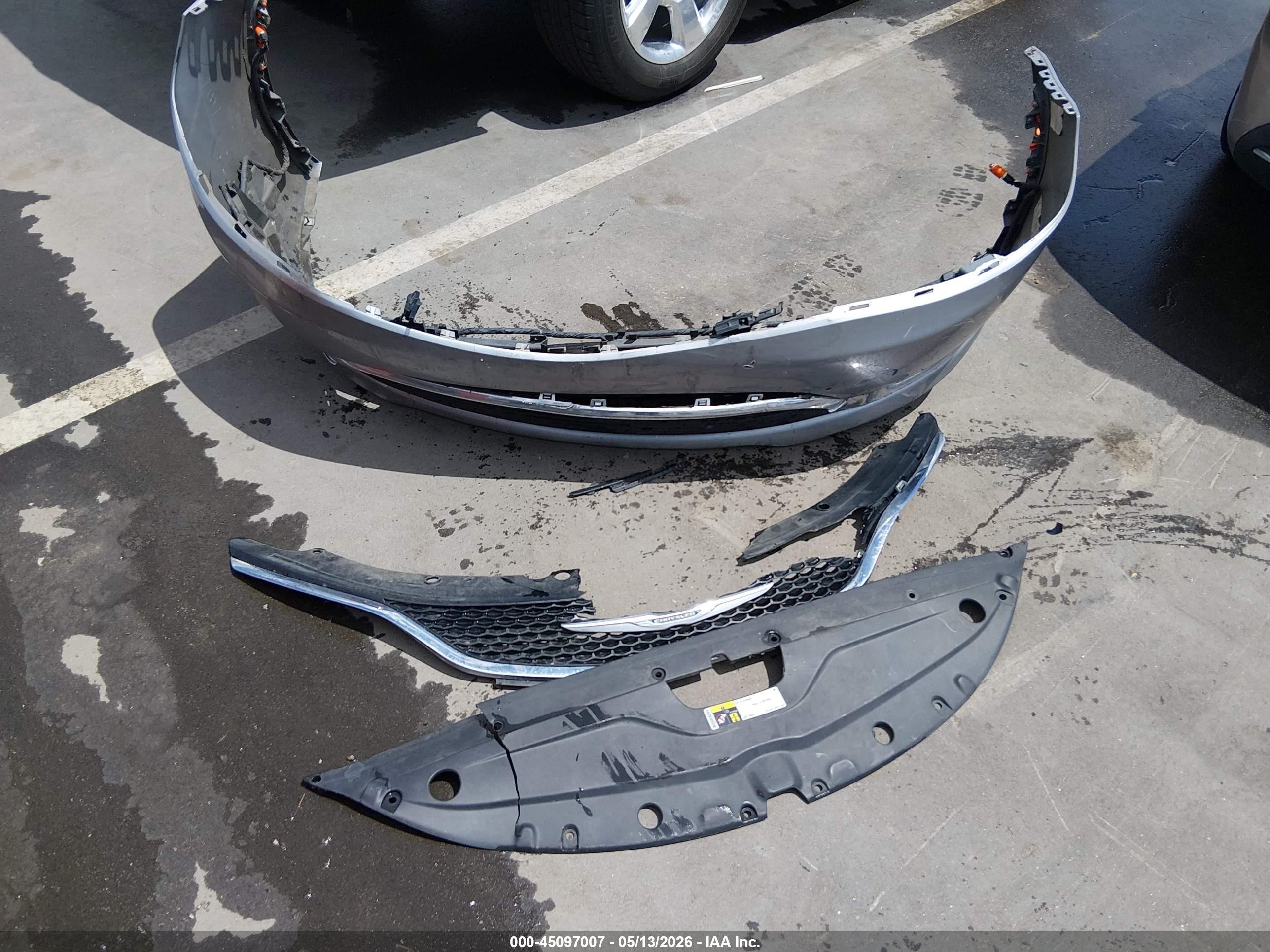 2016 Chrysler 200 Limited Серебряный vin: 1C3CCCAB0GN110764